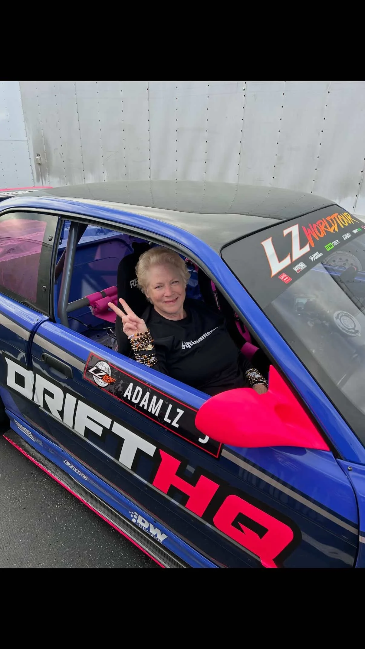 Jenny Jones in LZ car.jpg