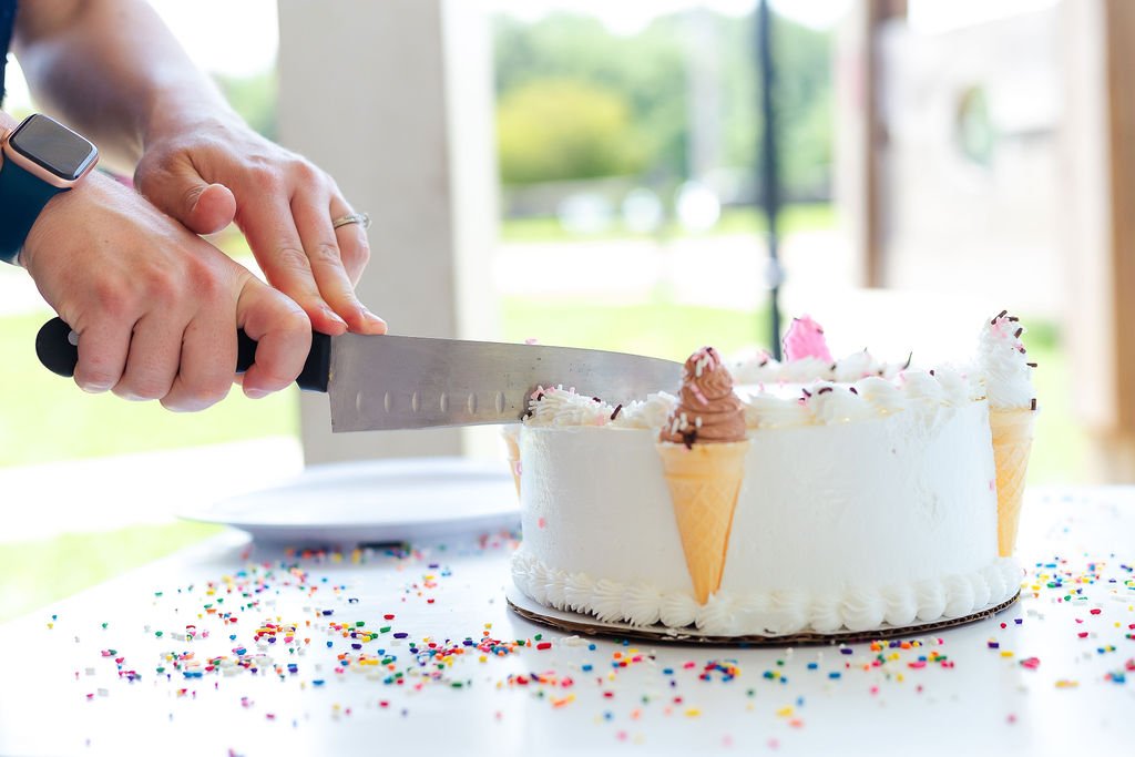 Custom Cakes — Zoe's Ice Cream Barn