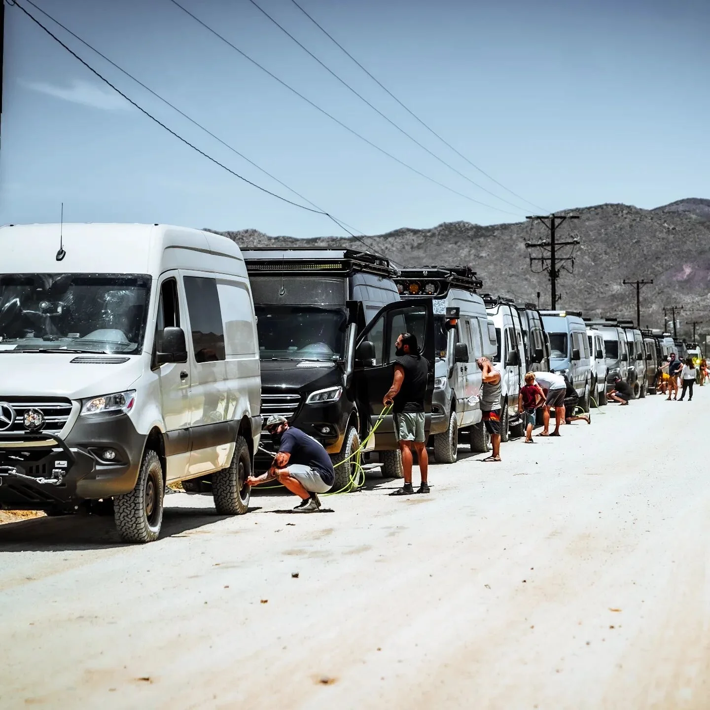 Meet-Ups are always the fun part of our trip. Day 1 when we get ready to hit the trails for the weekend 🤘🏻

We have 2 events to look forward to. 

📍 @agileoffroad Open House tomorrow 7/30 from 12-4p. 

📍 SOT Meet-Up Two next Saturday 8/6 9a-12p a