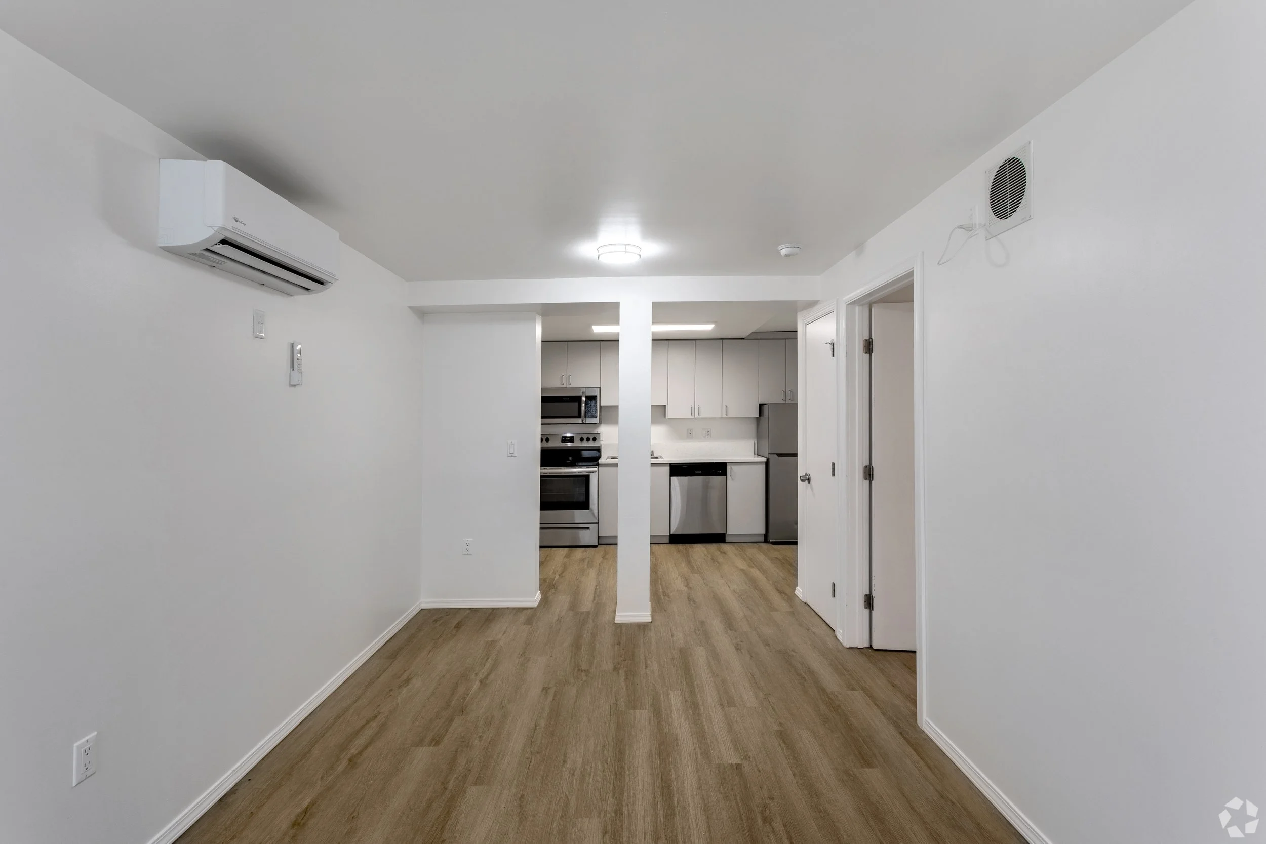 1BR, 1BA - 750SF - Living Room 1.jpg