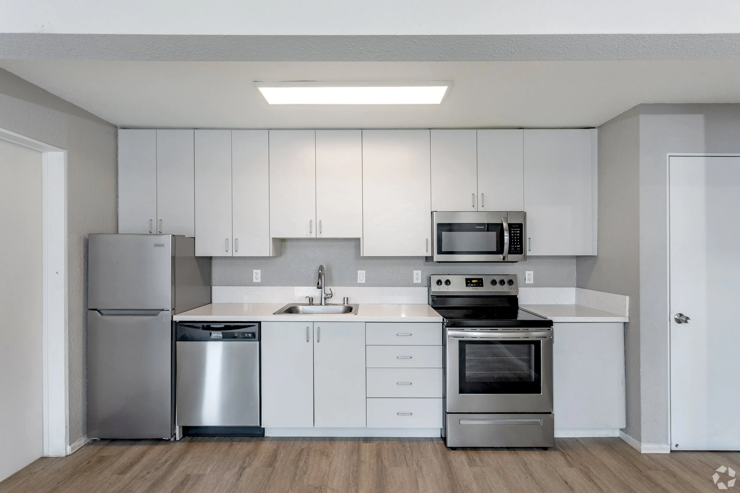 1 Bedroom Kitchen