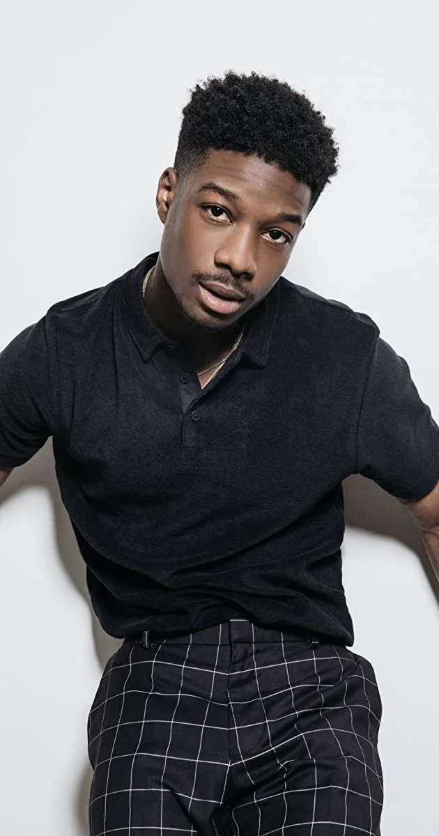 Lamar Headshot.jpg