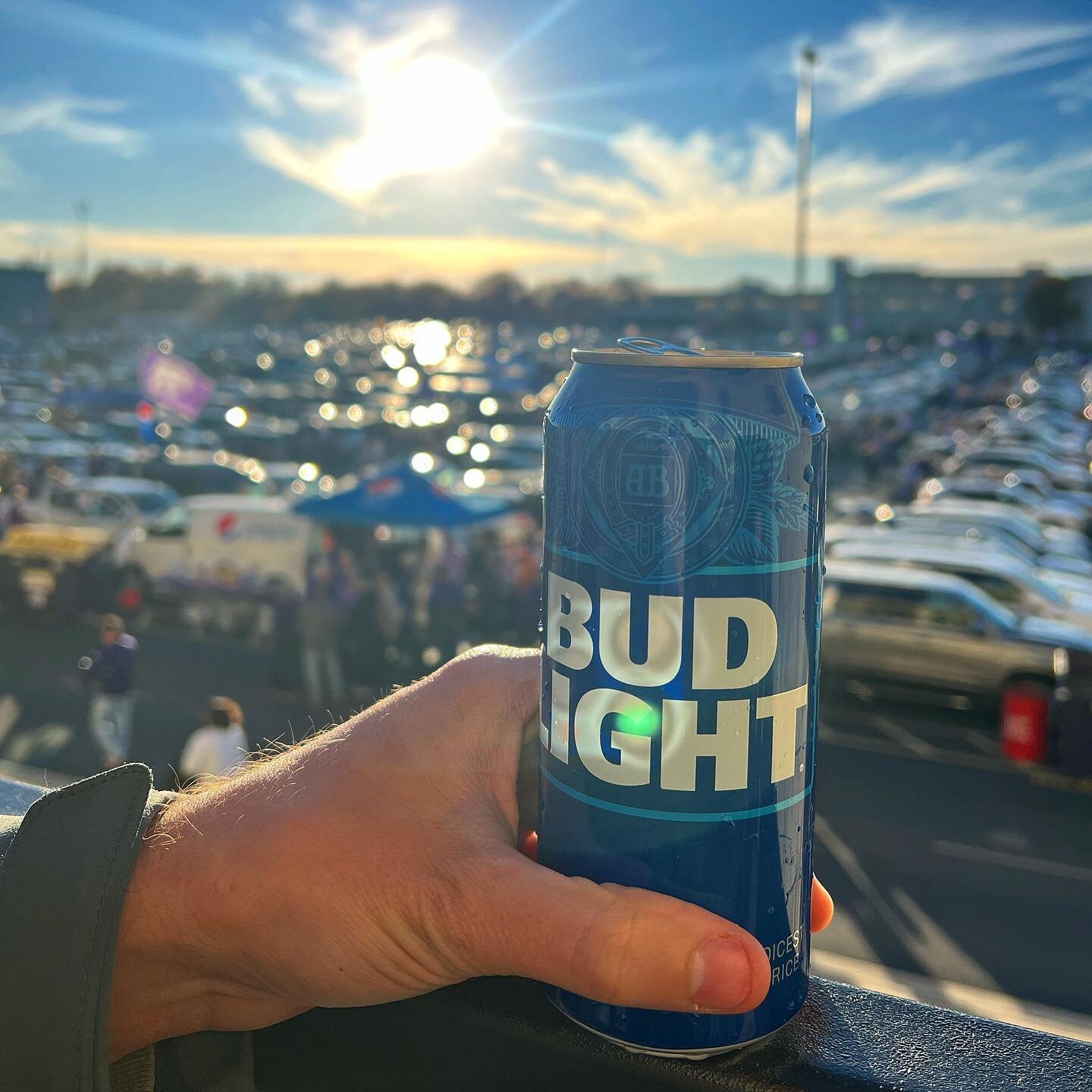 The Wildcats may not have taken home a win last night, but that didn&rsquo;t stop us from a fun day and a @budlight on the tailgate terrace🍺 Not every day has to be about craft beer&hellip; sometimes you gotta go back to the basics!