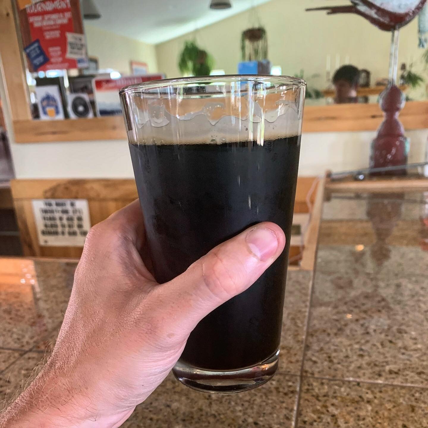 Cheers to dark beers this #BlackoutWednesday! We&rsquo;re featuring @idahobrewingcompany today on the blog. This homey, plant-filled stop was a clear choice by the locals and we could see why. Check it out now - link in bio! 🍻