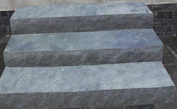 Lime Black Step