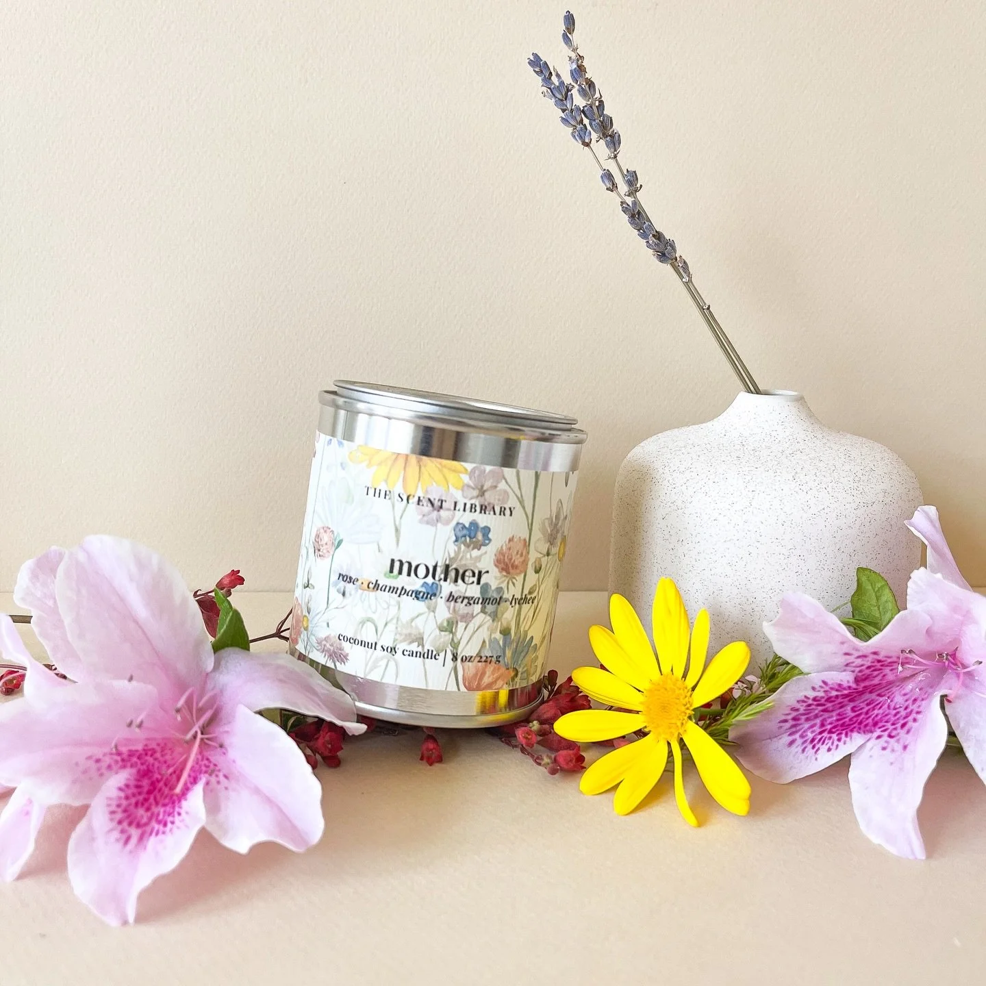 Make Mother's Day unforgettable! Gift a candle and warm her heart &hearts;️