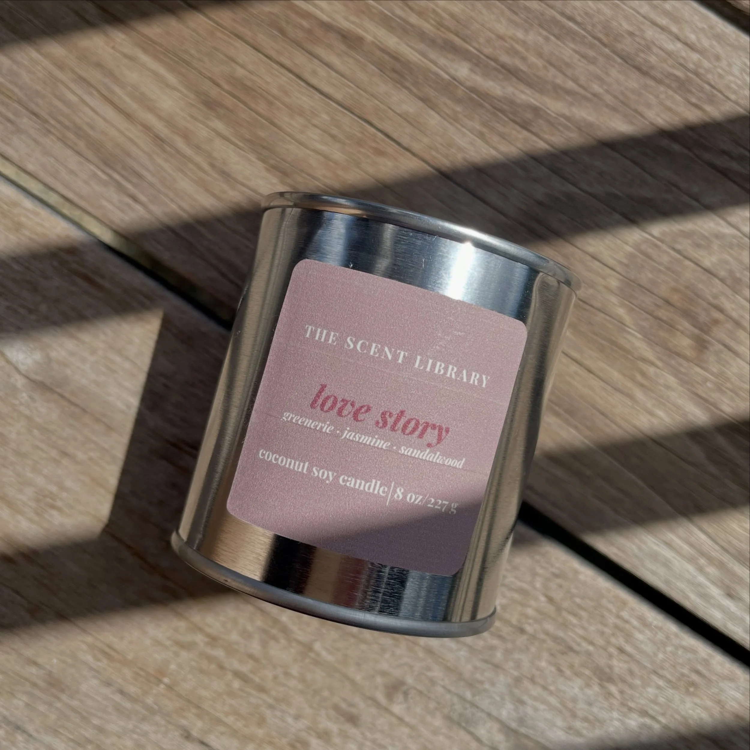 Love story 🤍 greenerie &middot; jasmine &middot; sandalwood 

The one people always come back for. There's something about this blend that just feels like a warm afternoon you don&rsquo;t want to end.

Also, I&rsquo;ve been thinking about doing some