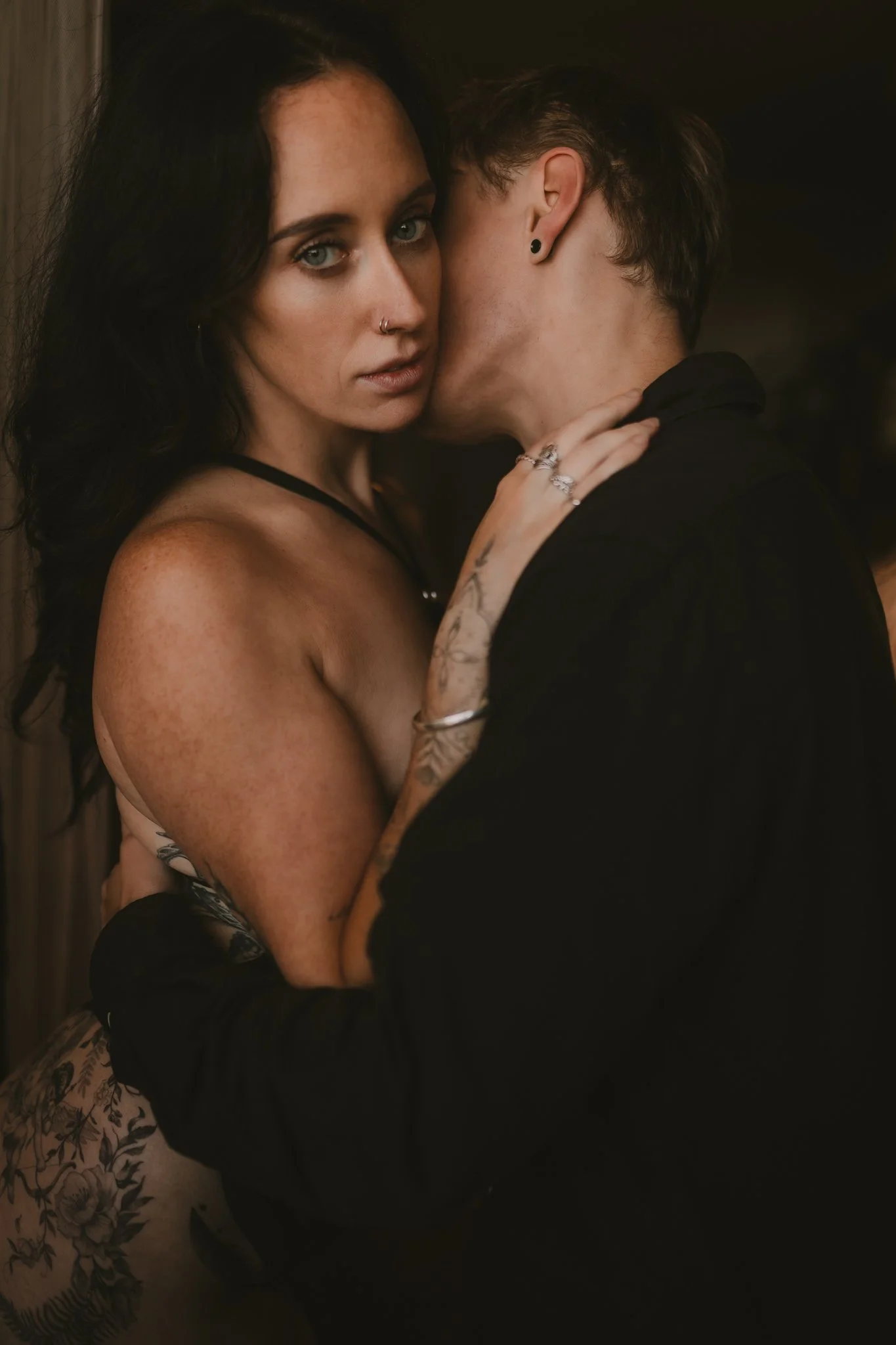 couple embracing in a boudoir photoshoot