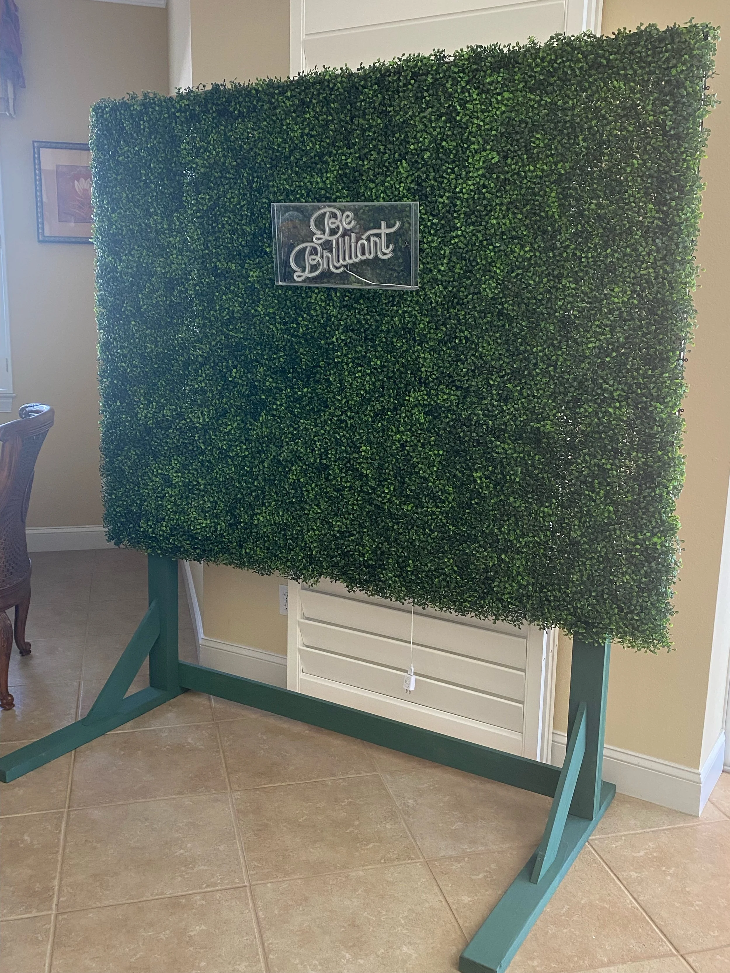 Green Hedge Wall Panel Photo Drop - Rental