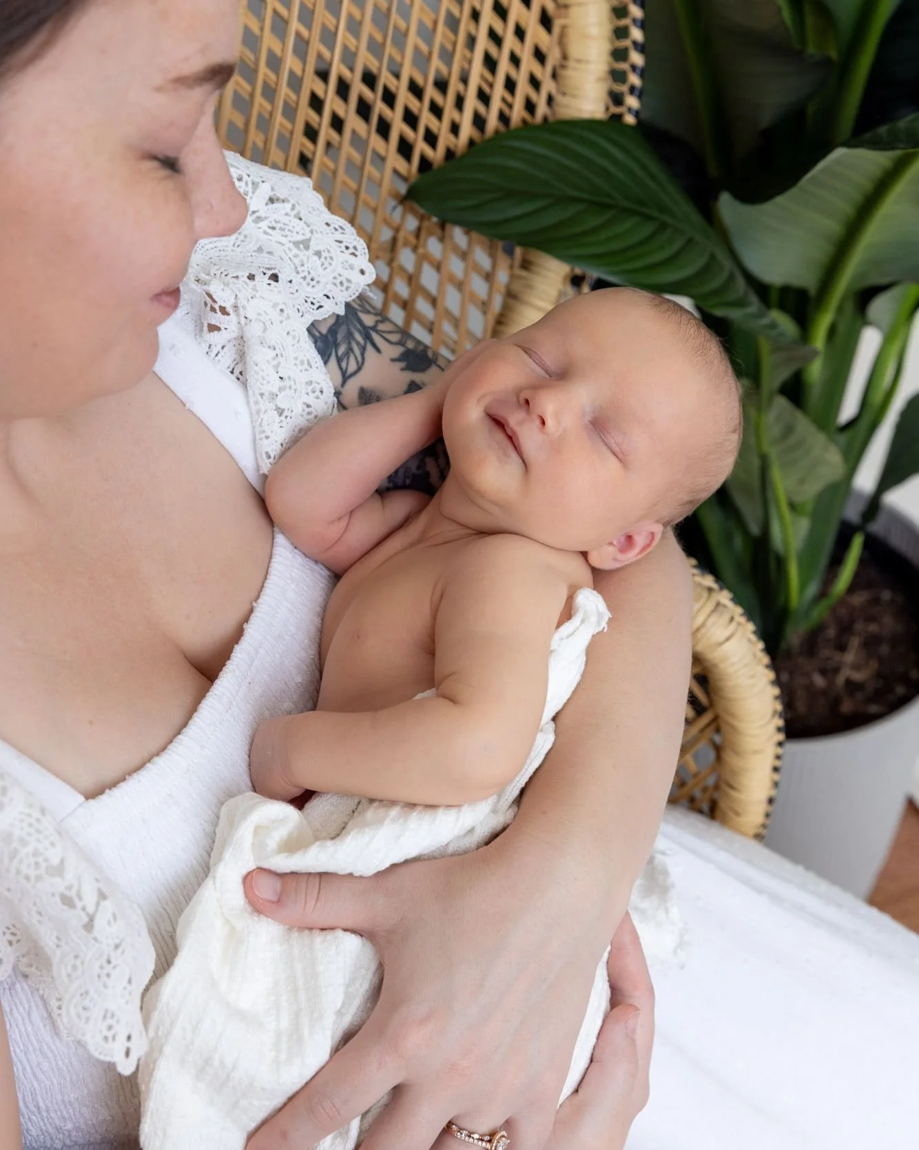 Two under two. 🍼💕

This beautiful family recently welcomed their second daughter, and big sis (just 13 months old!) kept us smiling the whole time. She was so busy exploring all the new surroundings in the studio&mdash;and in between adventures, sh