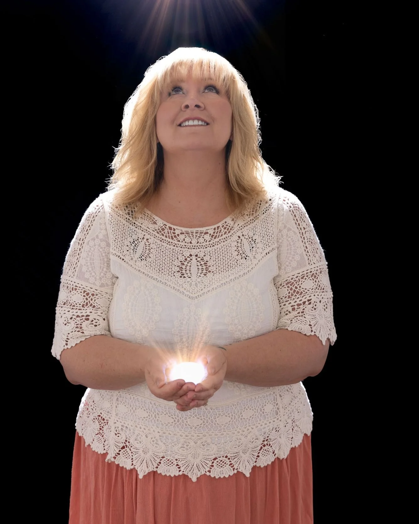 ✨ Divinely Inspired Portrait Session ✨

Recently I had the joy of creating portraits for a beautiful Reiki healer and Shamanic medicine practitioner in my studio. What made this session so special is that the vision started long before she ever stepp