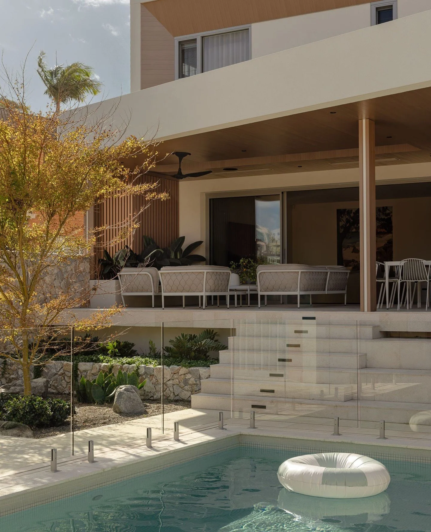 Collaboration is where great design comes to life. As Landscape Designers, working alongside the Building Designer @alexurenadesignstudio and Interior Designer @hemma_interiors, this project was approached holistically from the ground up. ⁠
⁠
Every d