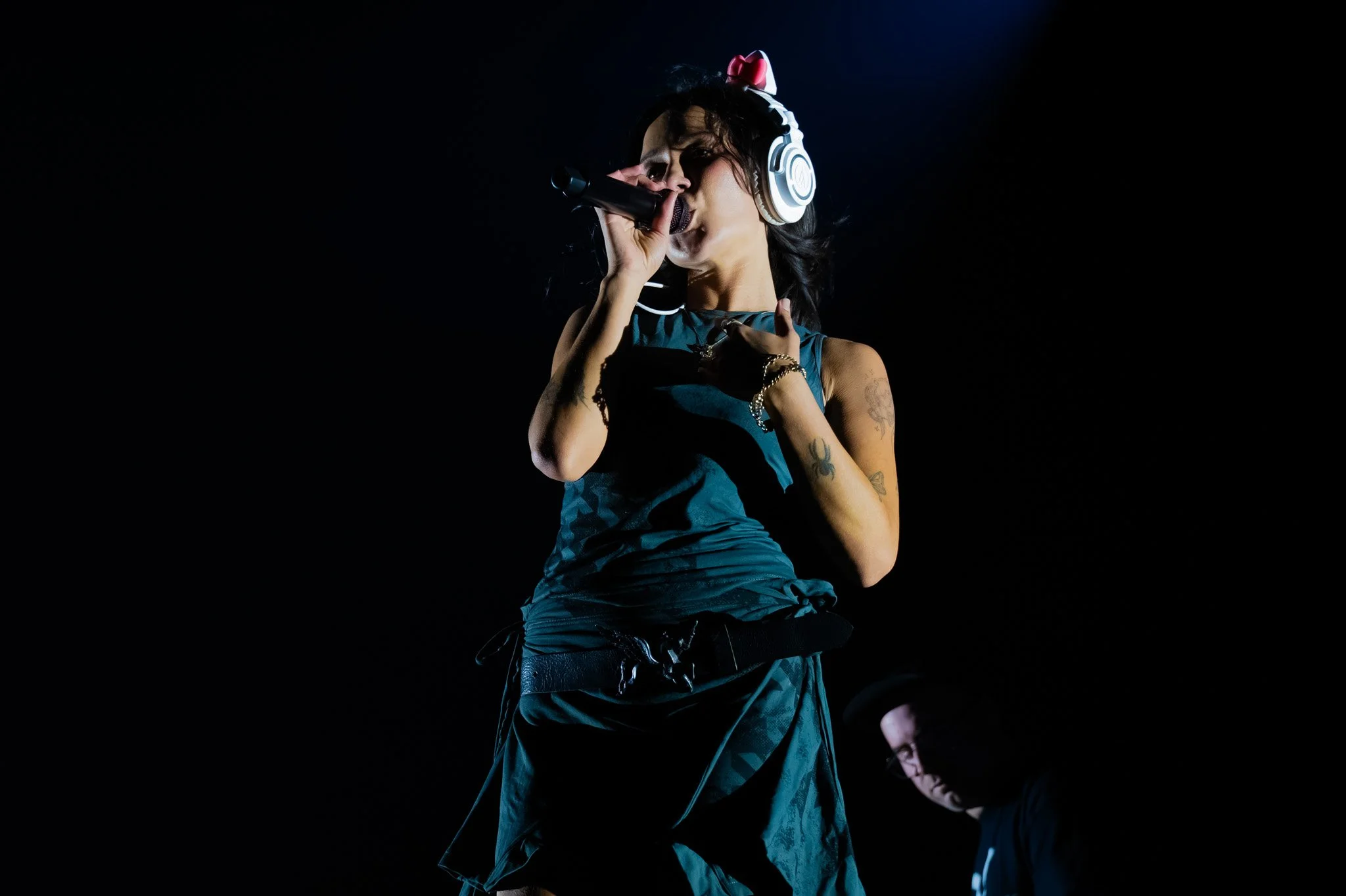AES03533.jpg