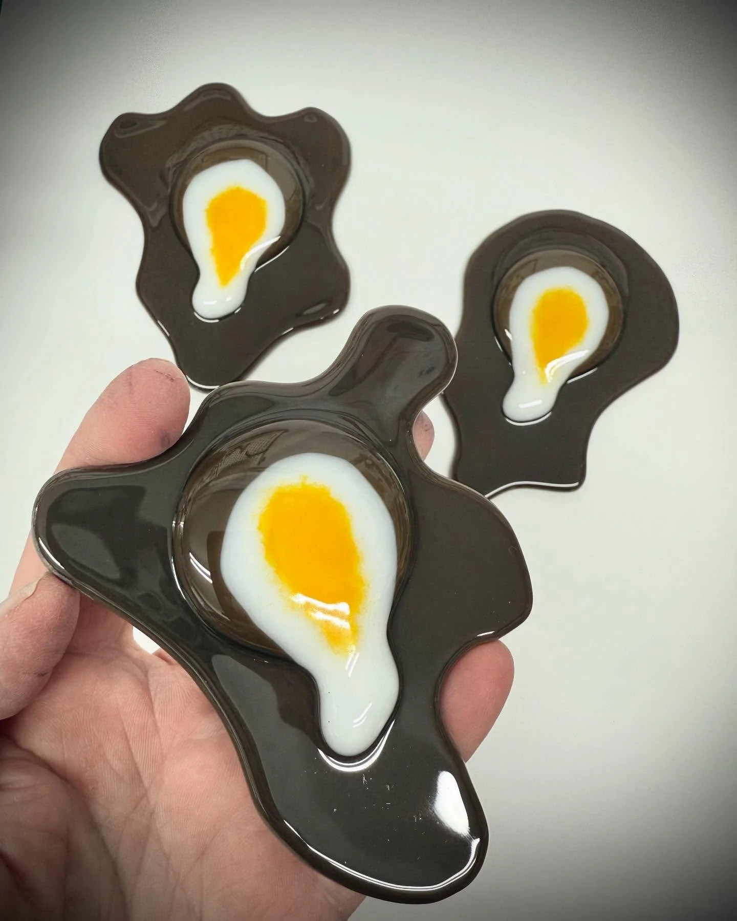 EASTER ALERT!!!
Got some more of these limited release Melted Cadbury Creme Eggs in the kiln what will be ready tomorrow night. So for the chance of nabbing one before Easter keep your eyes peeled for the drop at 8.00pm tomorrow night 👀👀👀🐣🍫

#ea