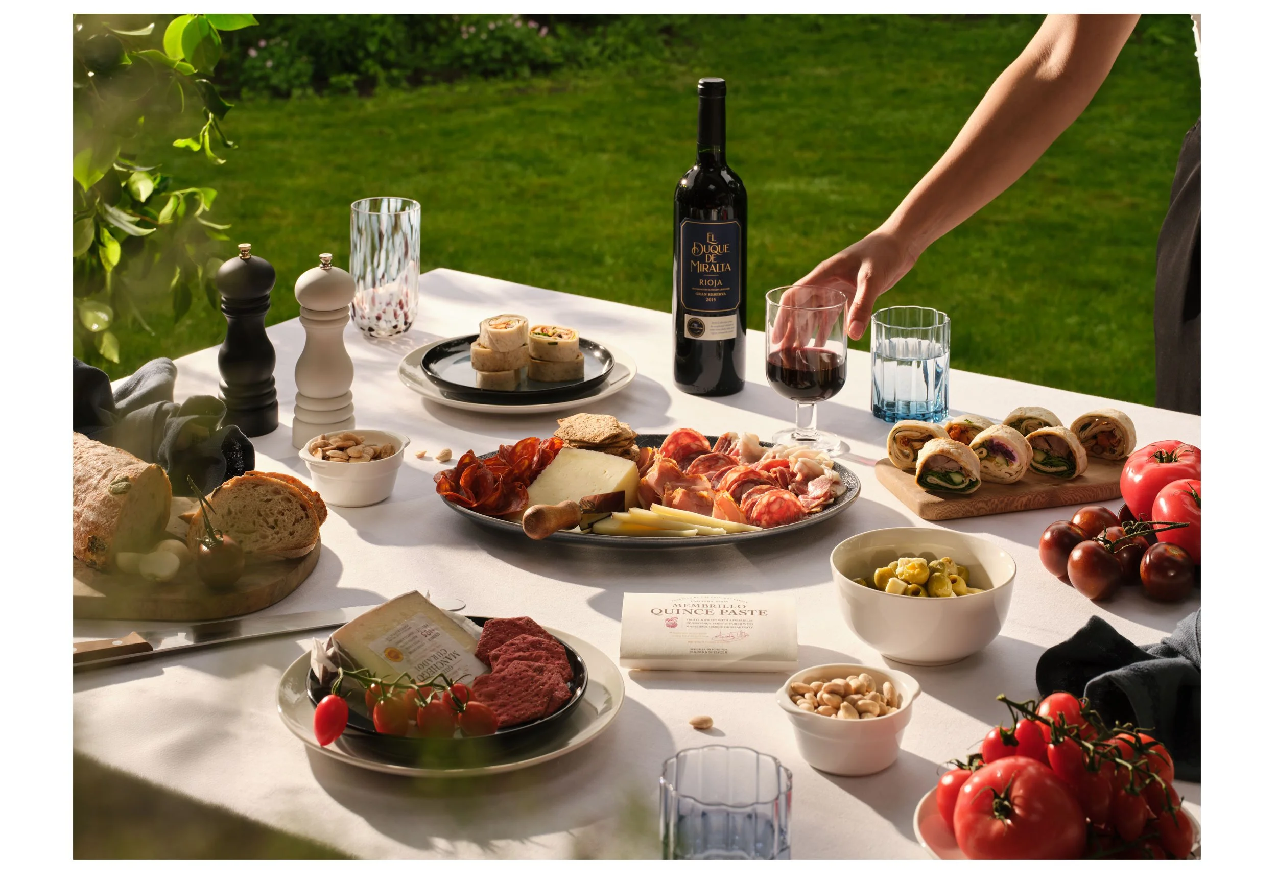 Annie M&S Image 2.jpg