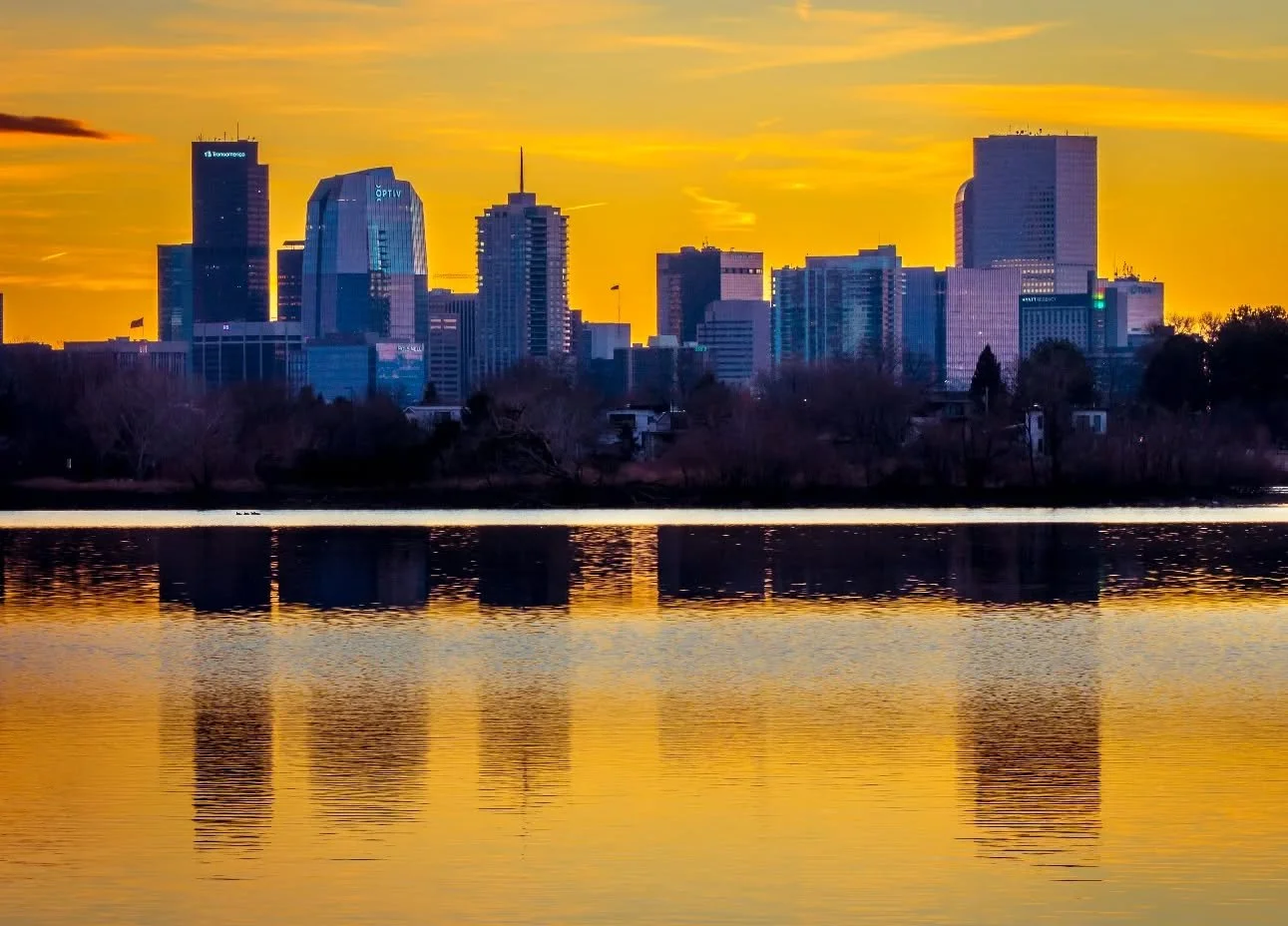 Mile High Magic - Sunrise 2/15/26 on our way to another beautiful day!

#Denver
#MileHighCity
#SloansLake
#ColoradoPhotography
#SunriseLovers