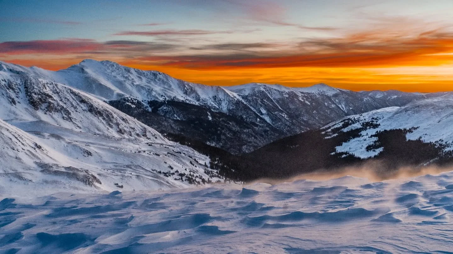 Winter up high in the Rockies

#RockyMountainHigh
#ColoradoPhotography
#AlpineLight
#MountainMorning
#chasingfirstlight