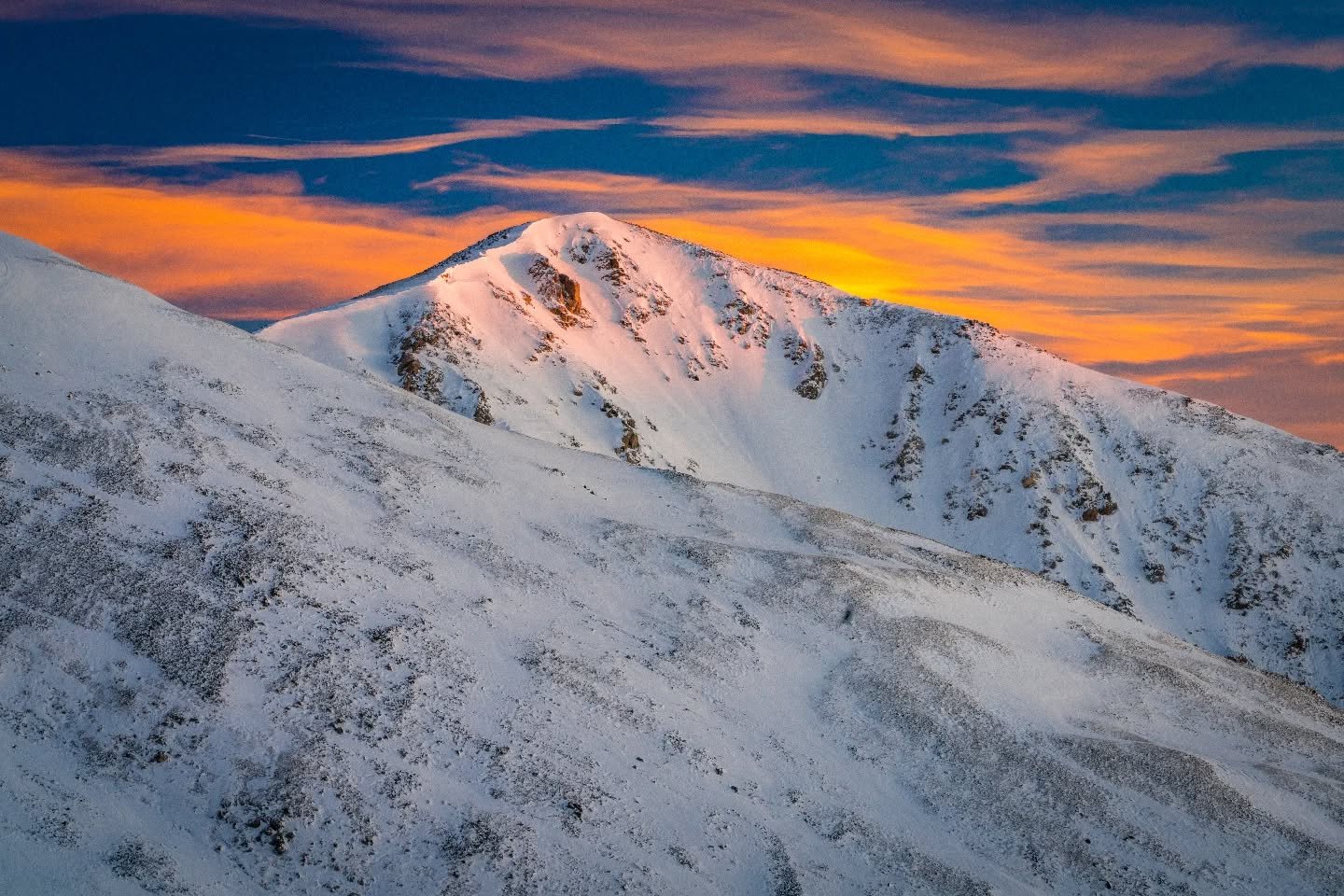 Painted skies over the winter peaks

#PaintedSkies

#ColoradoSunrise

#RockyMountains

#WinterLight

#mountainphotography