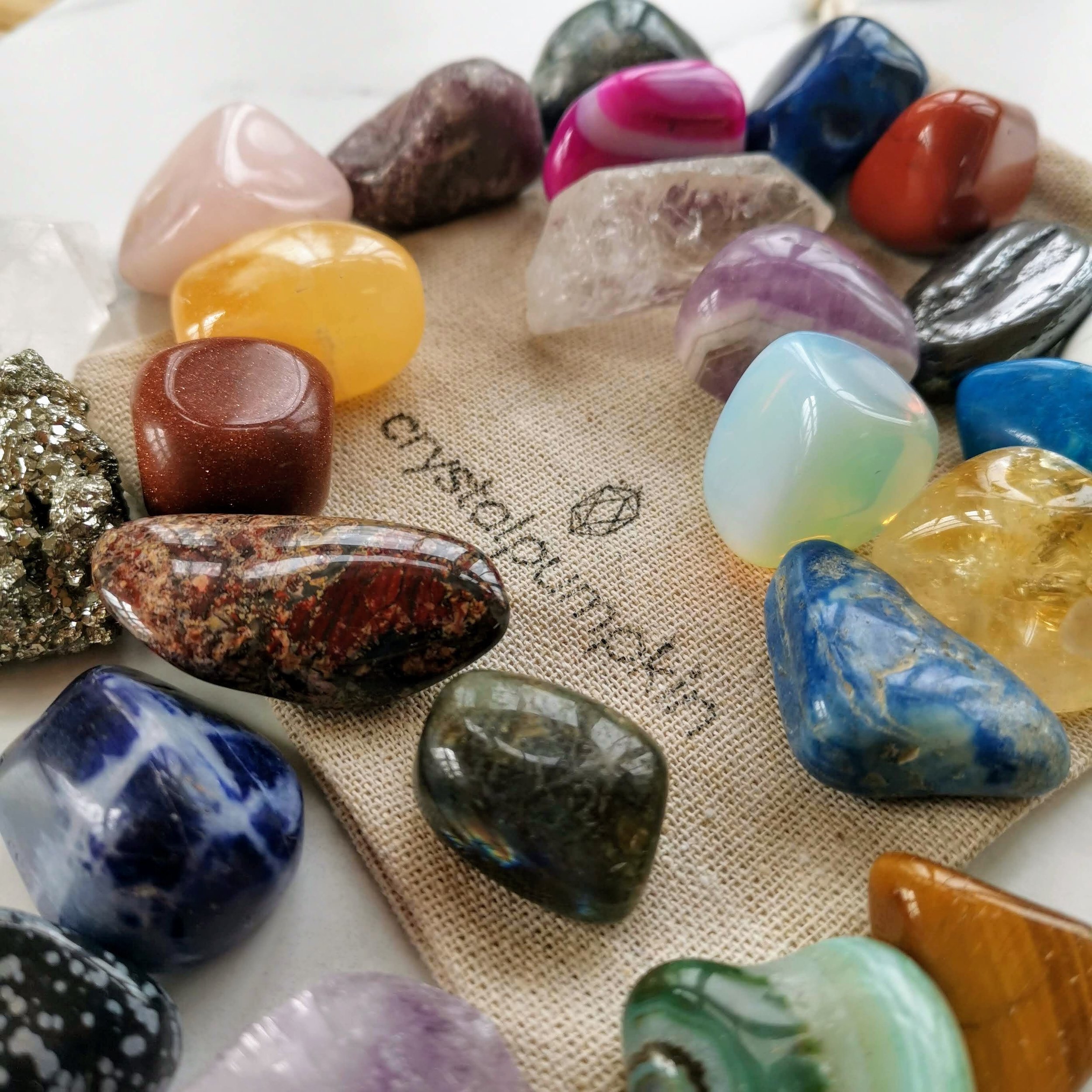 https://i.etsystatic.com/25315437/r/il/617c1a/2995434616/il_fullxfull.2995434616_53t5.jpg