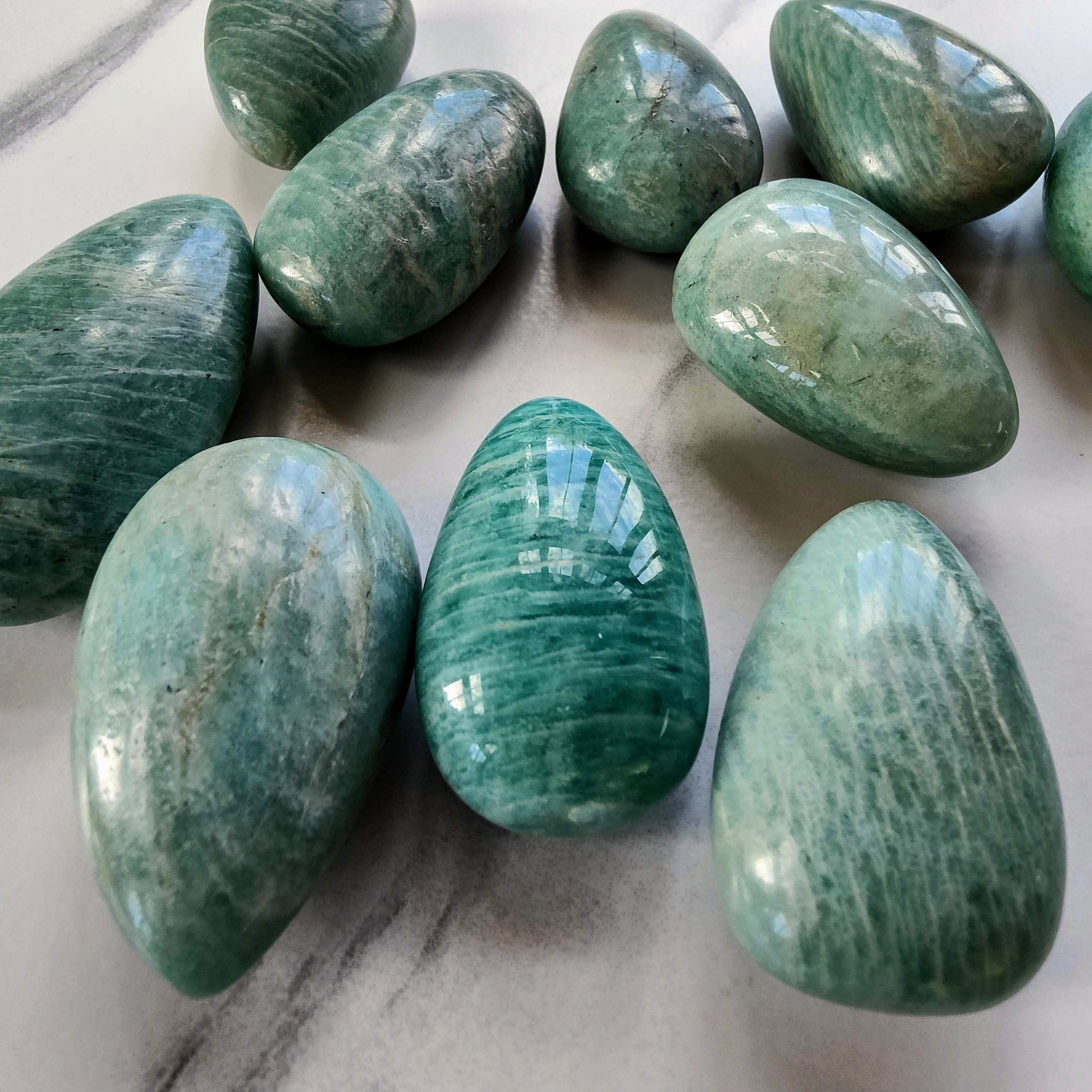 https://i.etsystatic.com/25315437/r/il/697d44/3441270033/il_fullxfull.3441270033_lc0n.jpg