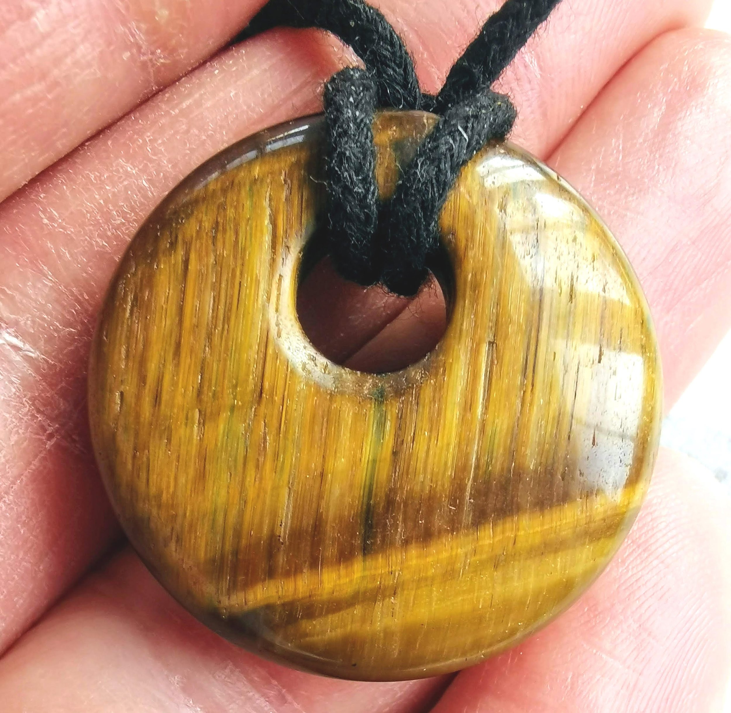 https://i.etsystatic.com/25315437/r/il/2a35a6/3037291628/il_fullxfull.3037291628_rvja.jpg