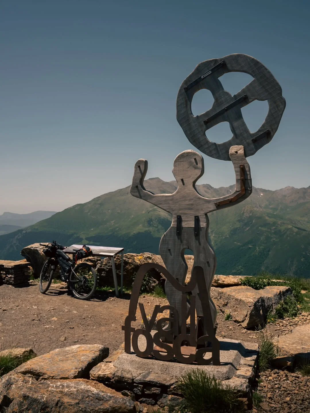 The climb up to Coll de Triad&oacute; - or Coll del Triador - for El Piri turned into one of those rides that feels both endless and unforgettable. The pass sits at 2,172 m in the province of Lleida, reached by the rough, unpaved Pista del Triador. T