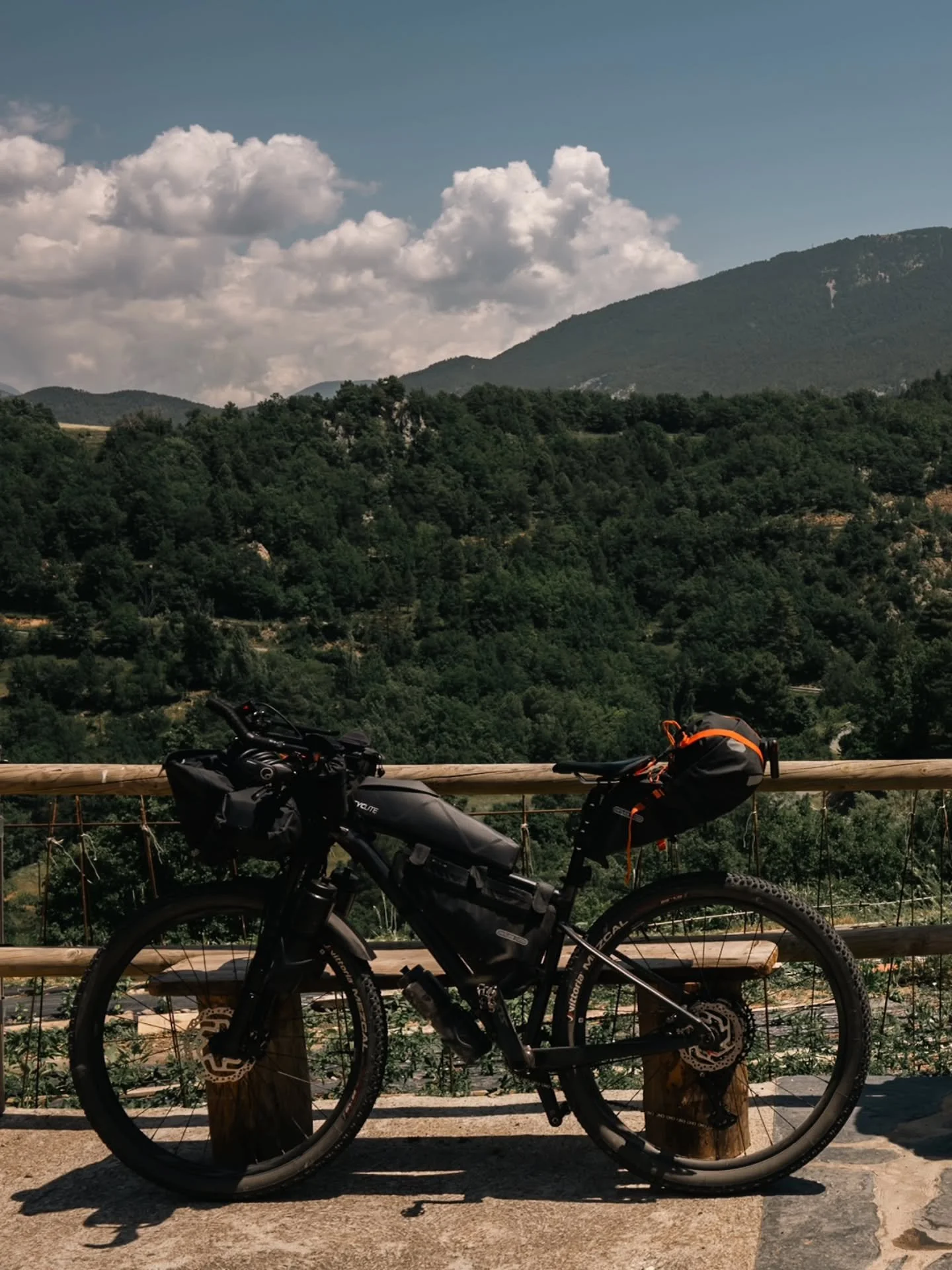 El Piri never really leaves you: the brutal climbs that break and build you, the raw gravel beneath your wheels, the ridge-top views that make your spirit unfold. Still dreaming about this one. One day I'll be back.

The next edition is just around t