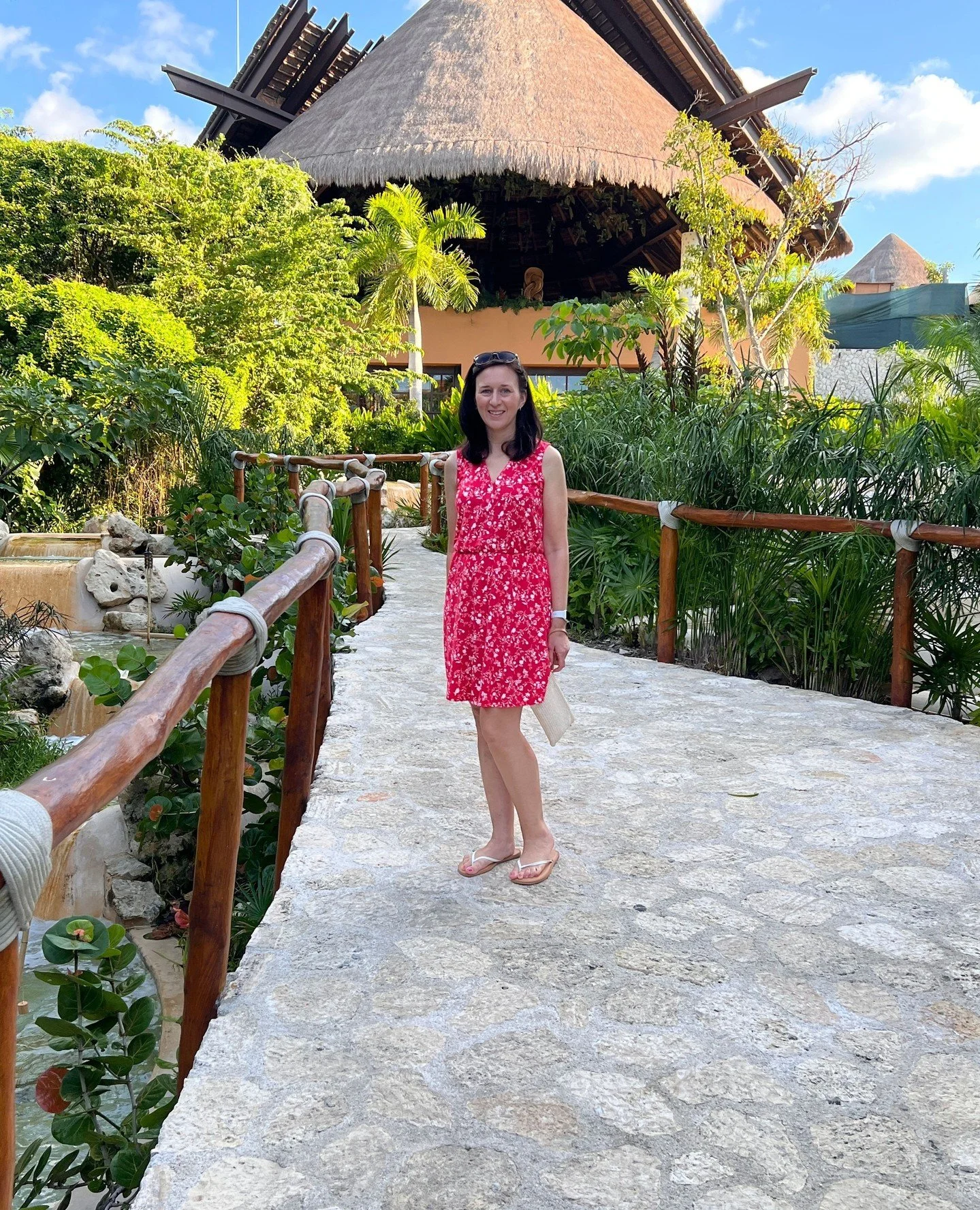 Hi! I'm Ellen, founder and travel advisor at Gluten-free Vacations. I started Gluten-free Vacations in 2021 to help other gluten-free travelers plan stress-free vacations. When you work with me, you&rsquo;ll get a custom proposal, travel tips, excurs