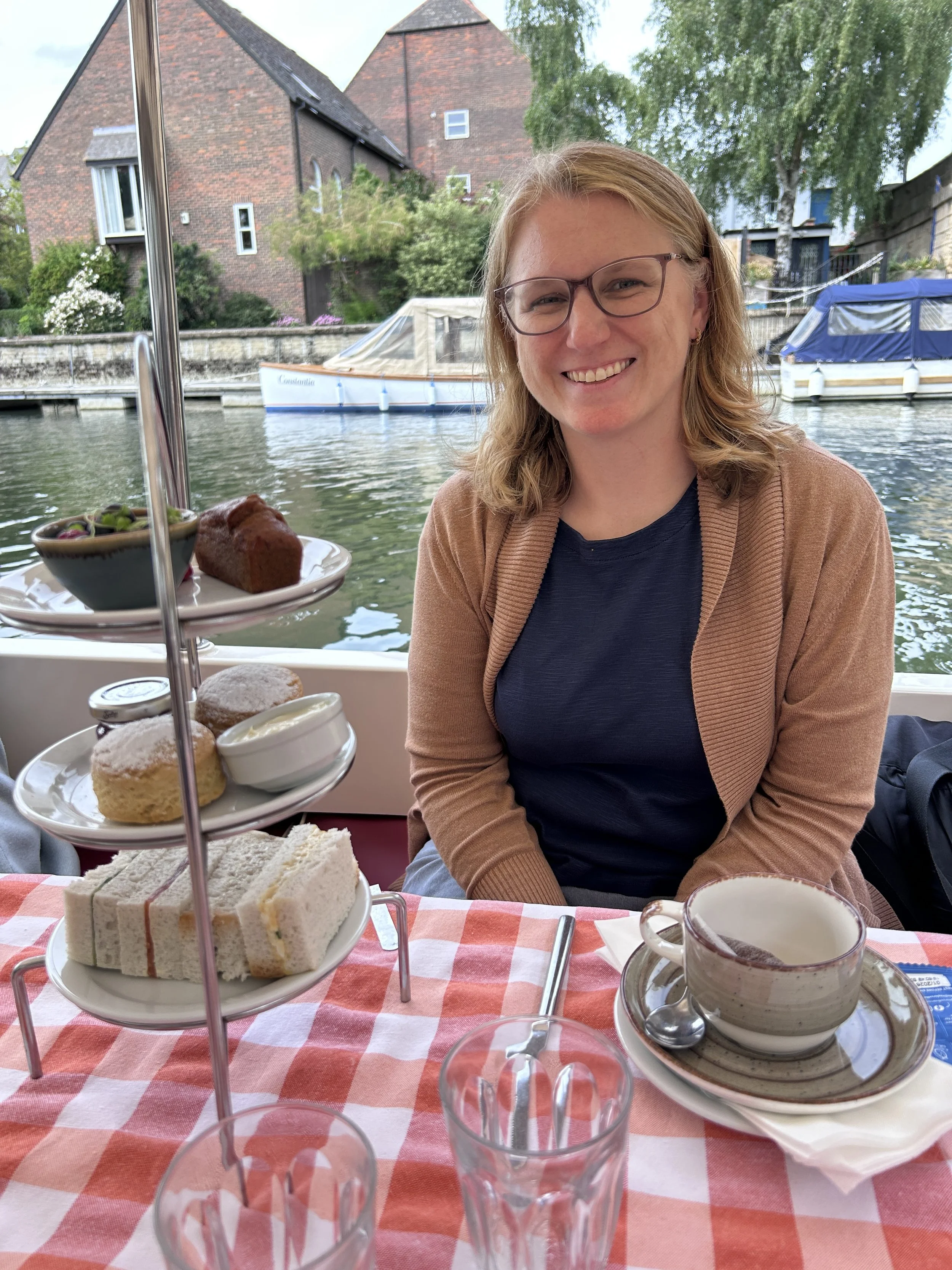 Gluten-free afternoon tea Oxford - travel agency