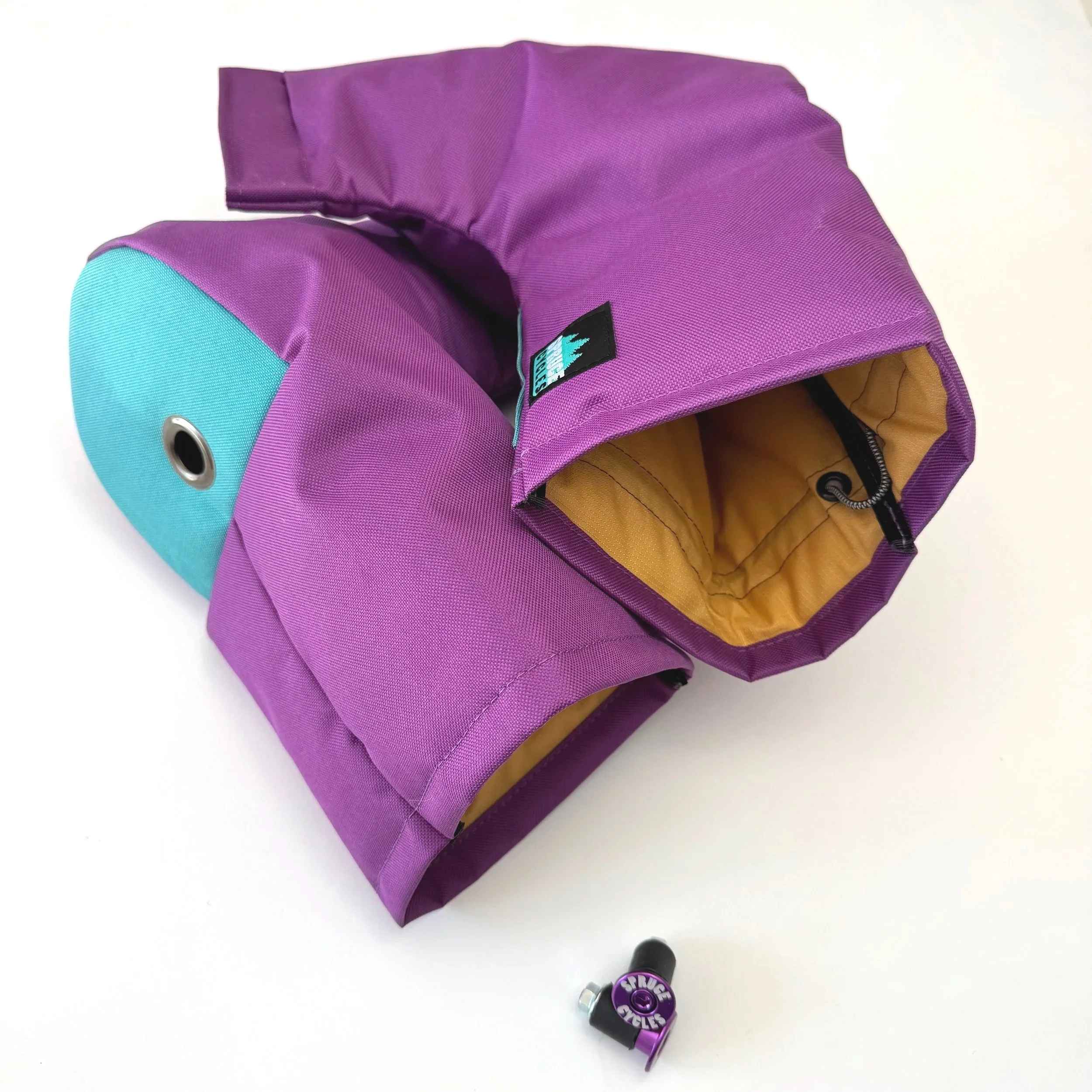 Grape/Spruce with Gold Liner