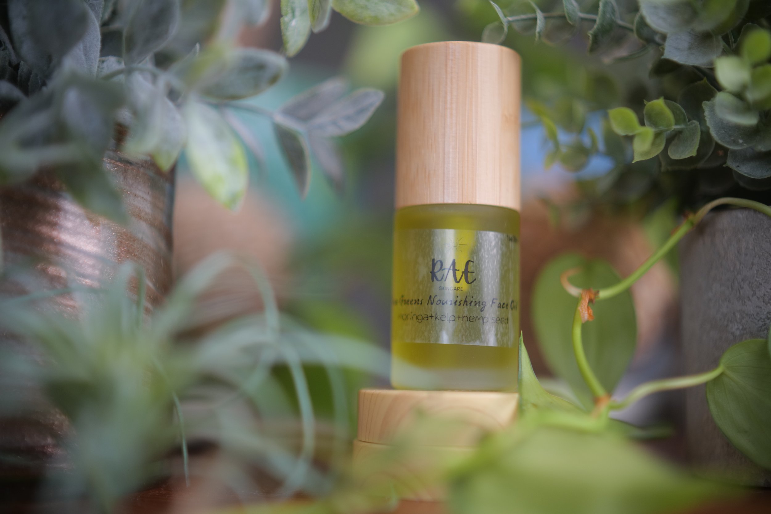 Pure Greens Nourishing Face Oil
