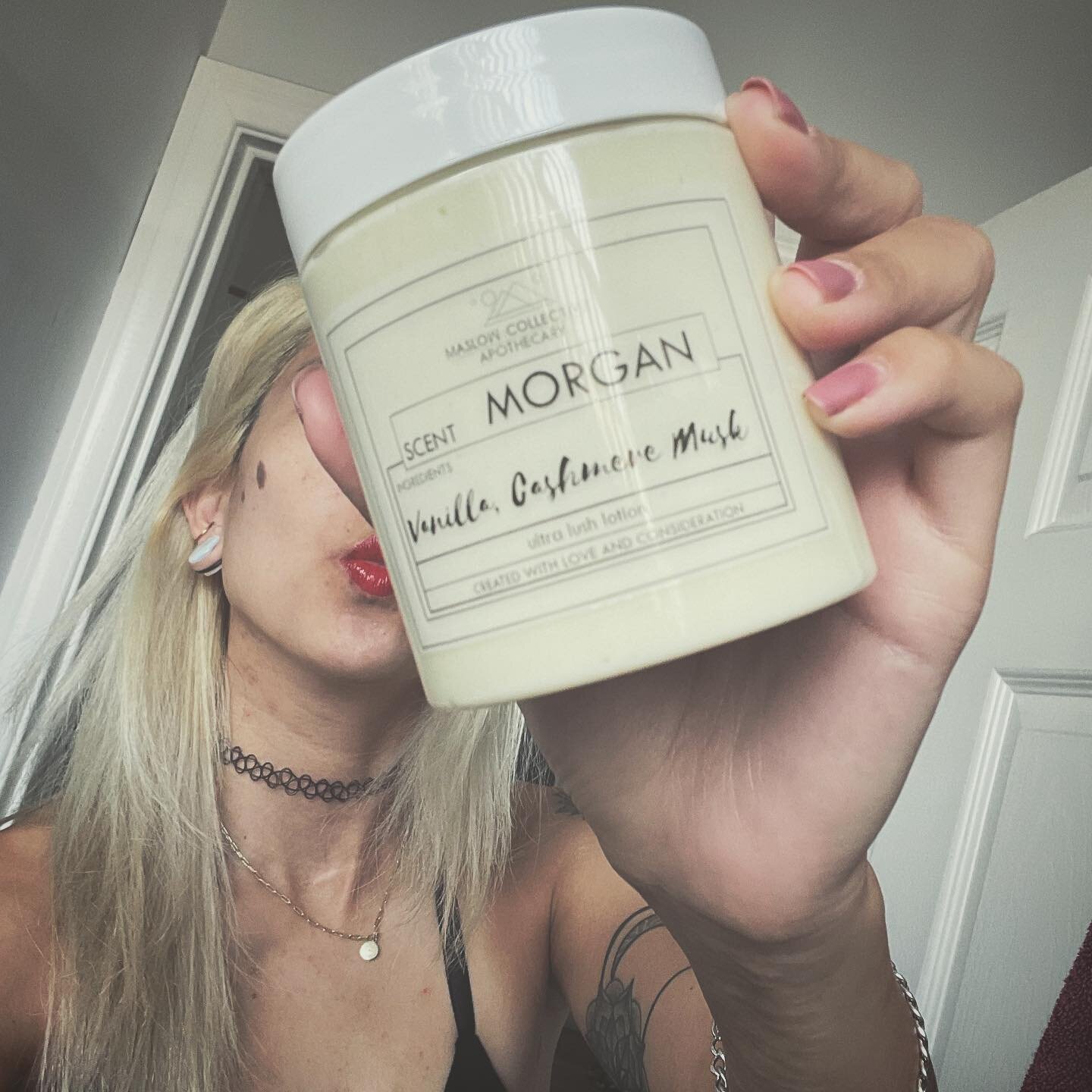 Cccrrreeeeaaaammmm 😍body cream I mean 🍑 How many of you guys want your own custom lush lotion made with love from @maslowcollective? Thank you to my dear friend @thebadromancer for making some with me. DM for orders&hellip; coming soon to the websi