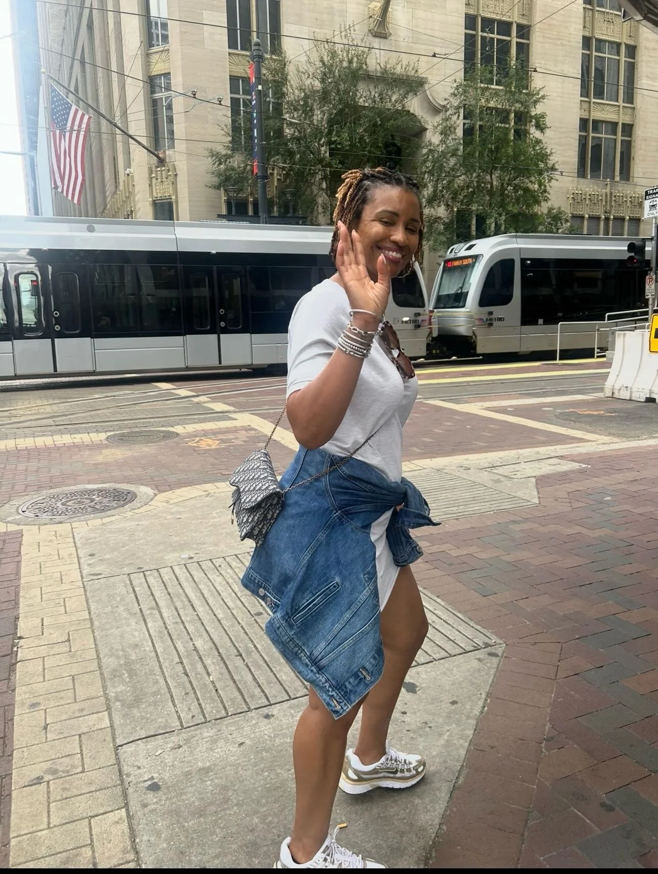 Happiest Birthday to our very own Ms. Janelle!!
Birthday vibes grateful, glowing, and ready for what&rsquo;s next 💫