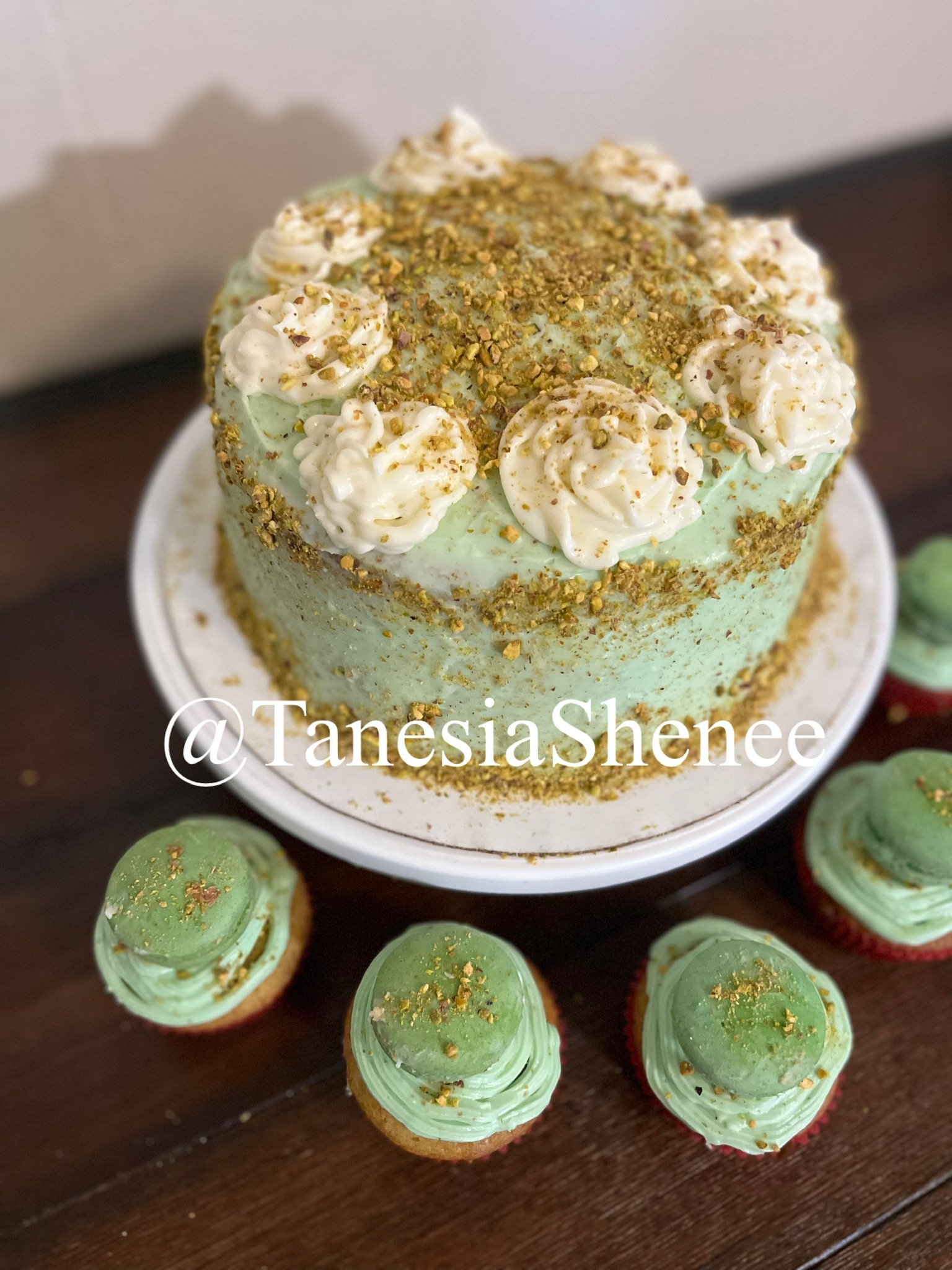 Pistachio cake