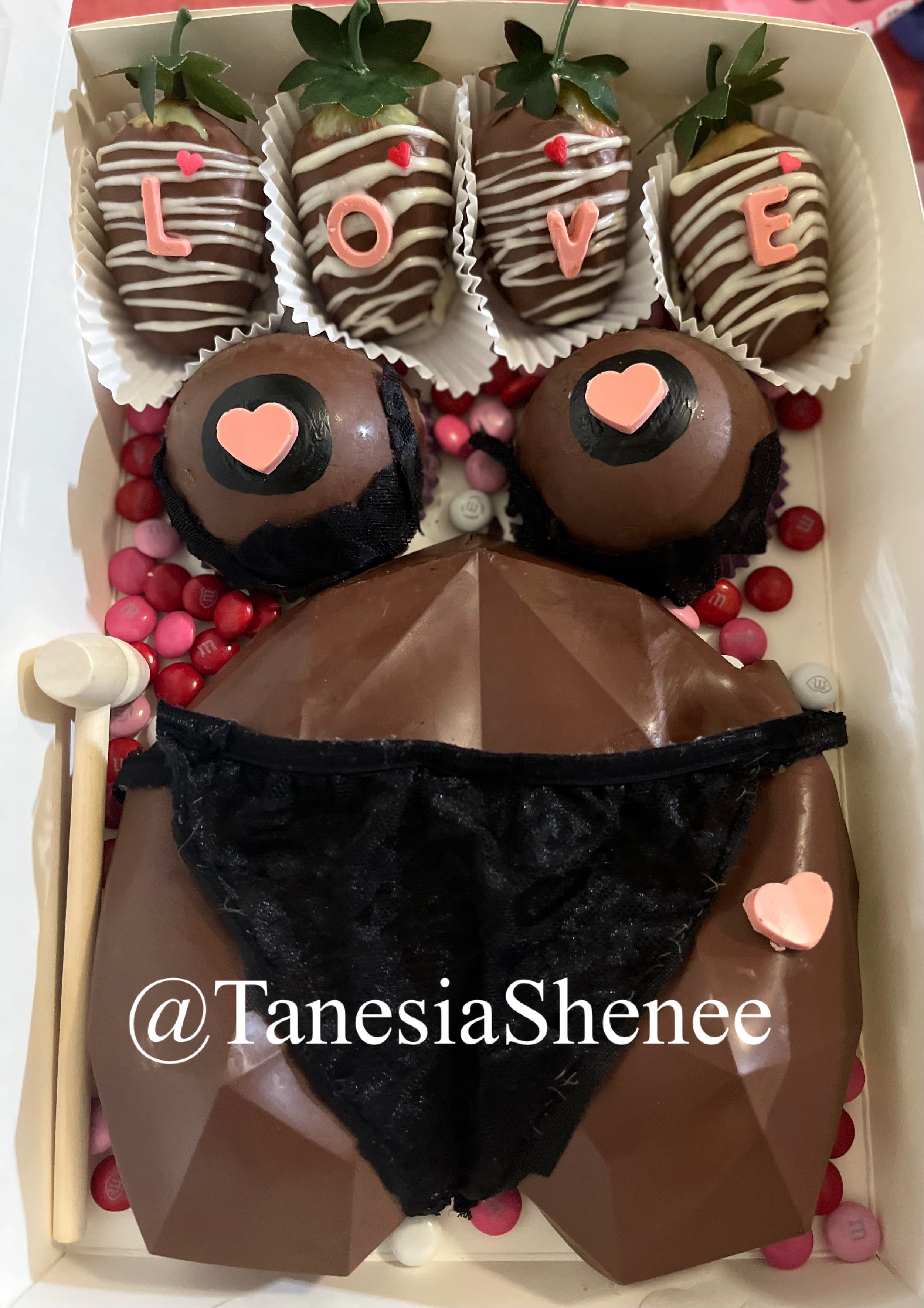 Valentines boob & butt