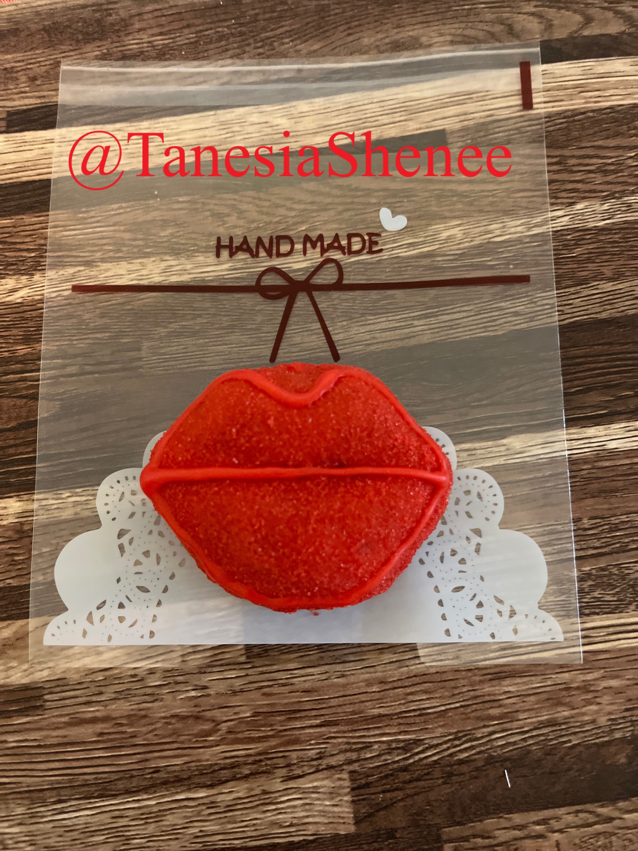 Personalized praline