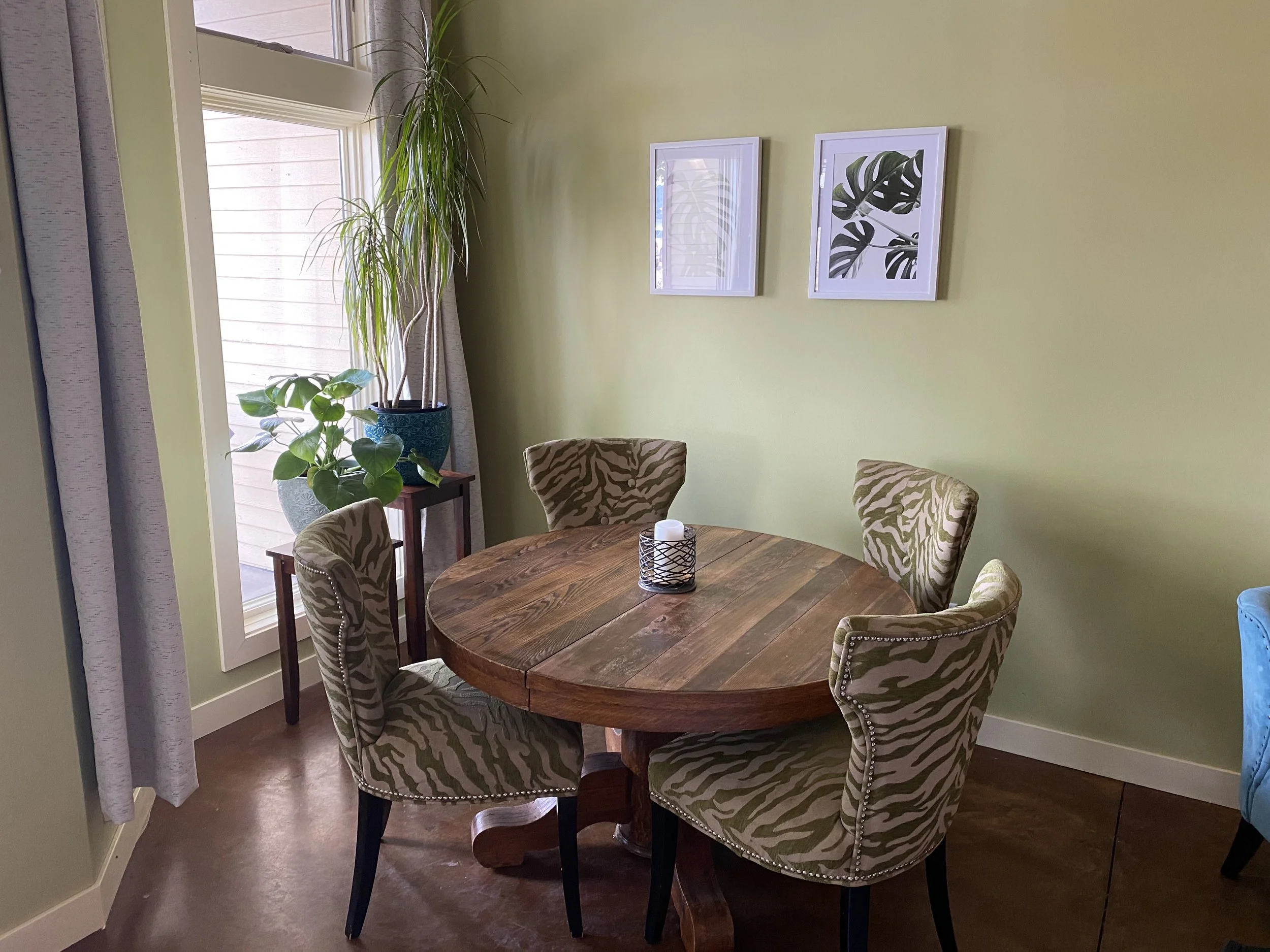 Unit 1, Front Table.jpg