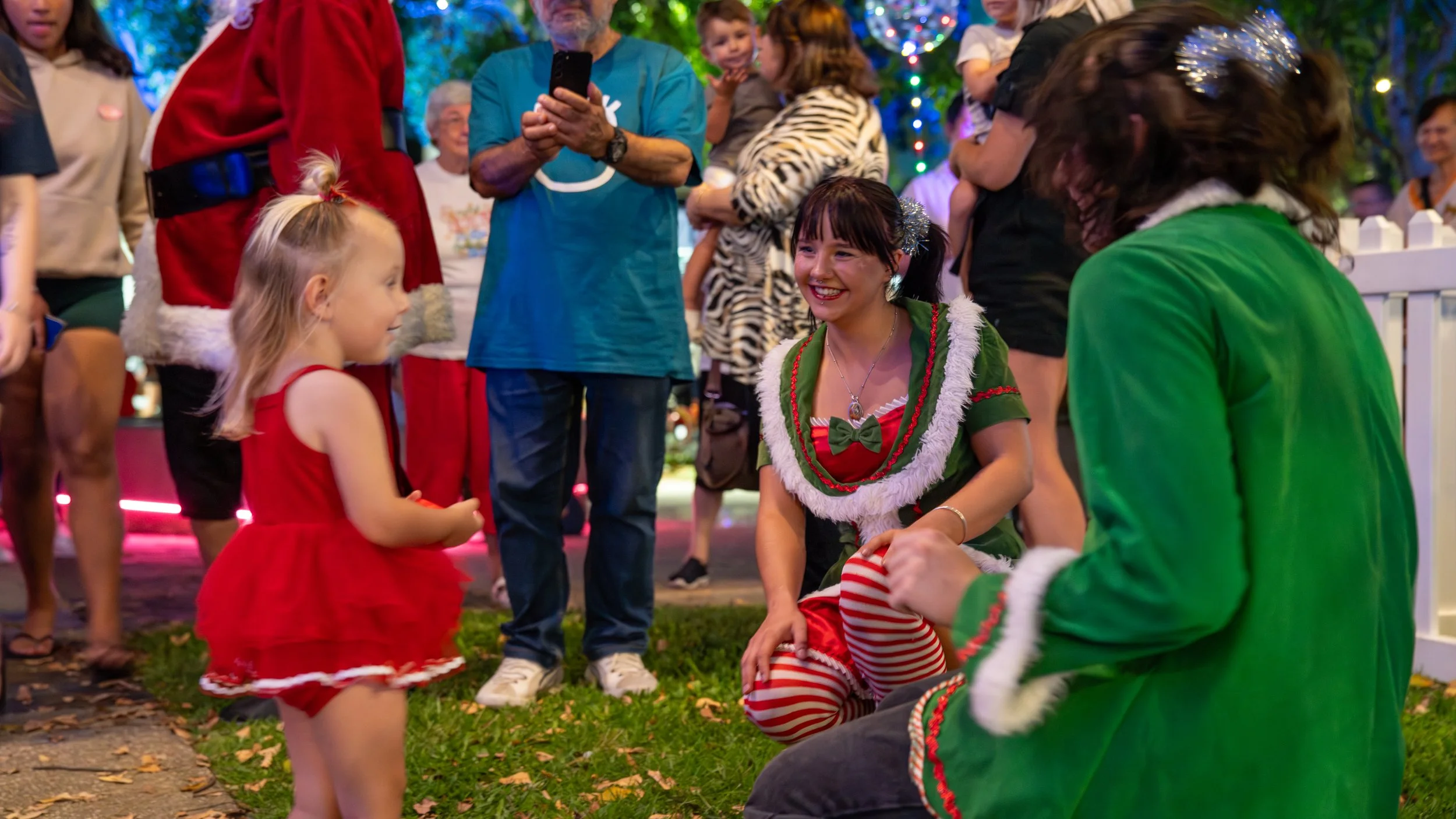 Christmas Street Party 2025 - Sean Batley-159.jpg