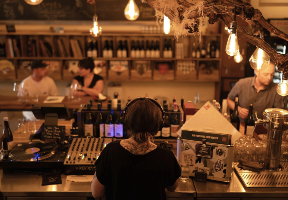 Vintages &amp; Vinyl | Hifi Wine Bar