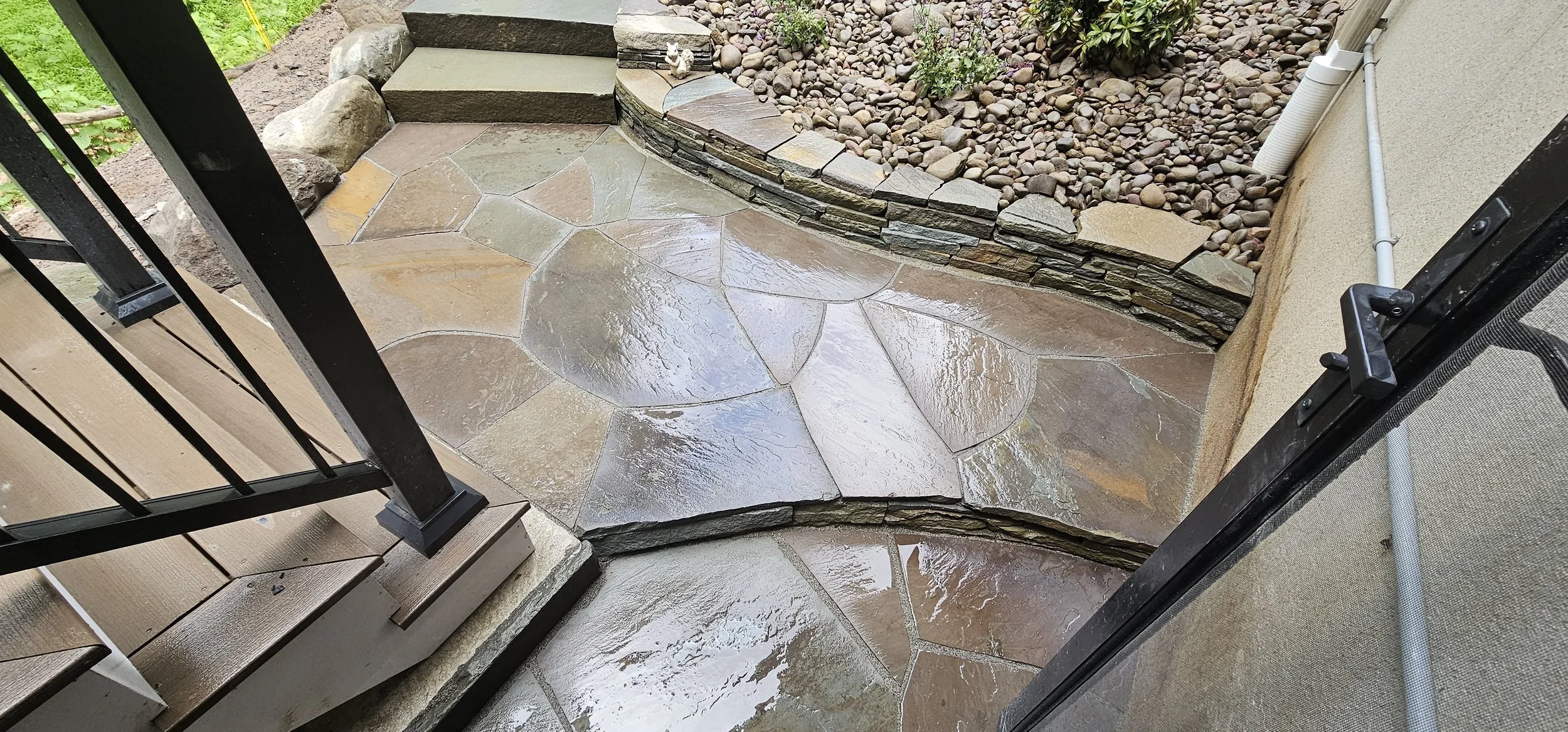 Stepped bluestone entryway