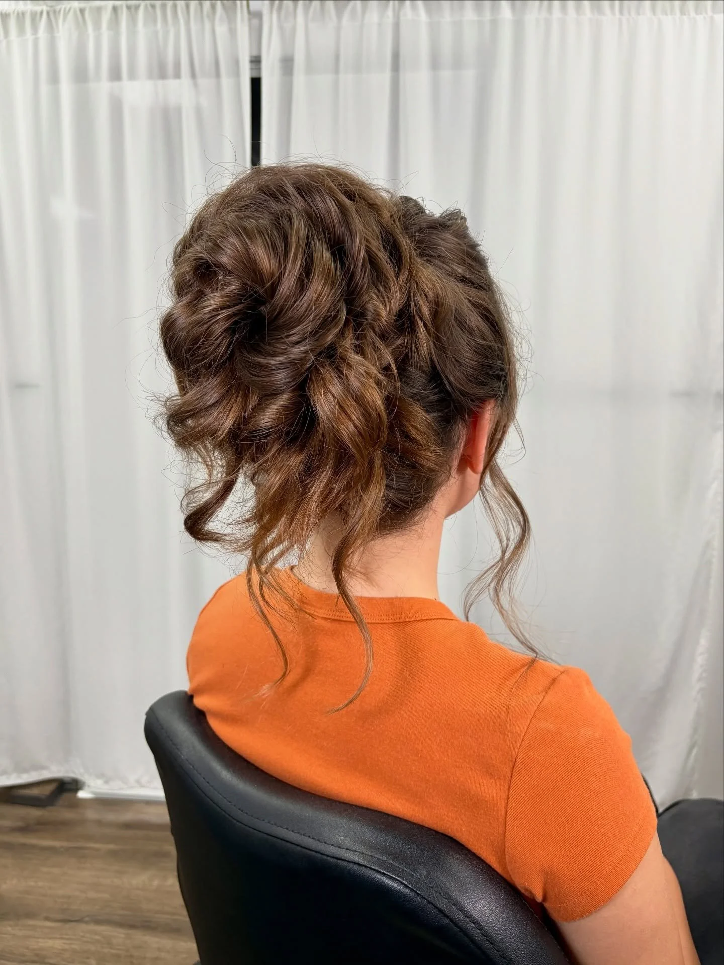 Swept up in curls and love. This updo has romance written all over it.🌹

high curly updo, natural curls, curly bun, updo hairstyle, curly crown, textured hair, curly glam, big hair, protective style, curly hair inspo, wedding updo for curly hair ,da