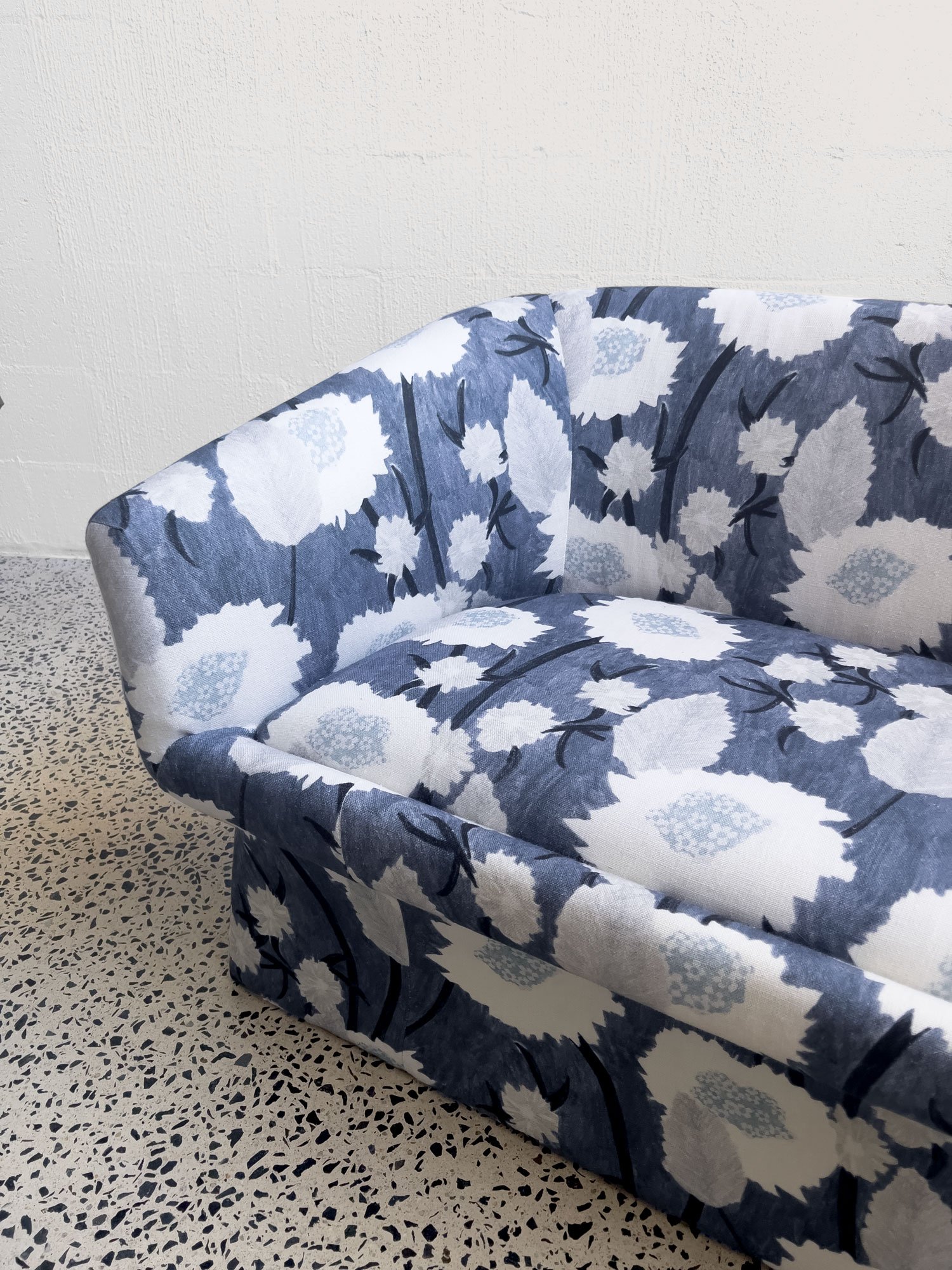 Louise Jones Alice Cobalt Belgian linen Fedele sofa