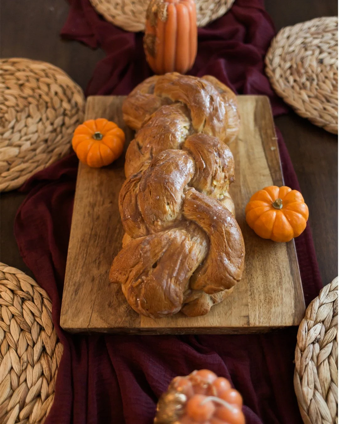 Waldorf-September-Festival-Bread-by-Victoria-Smyrniotis_01.jpg