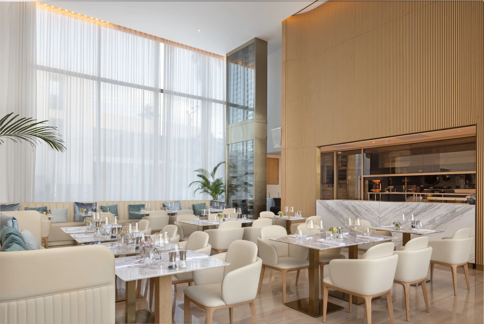 Radisson_Collection_SriLanka_Ads_Mad 02-14.jpg