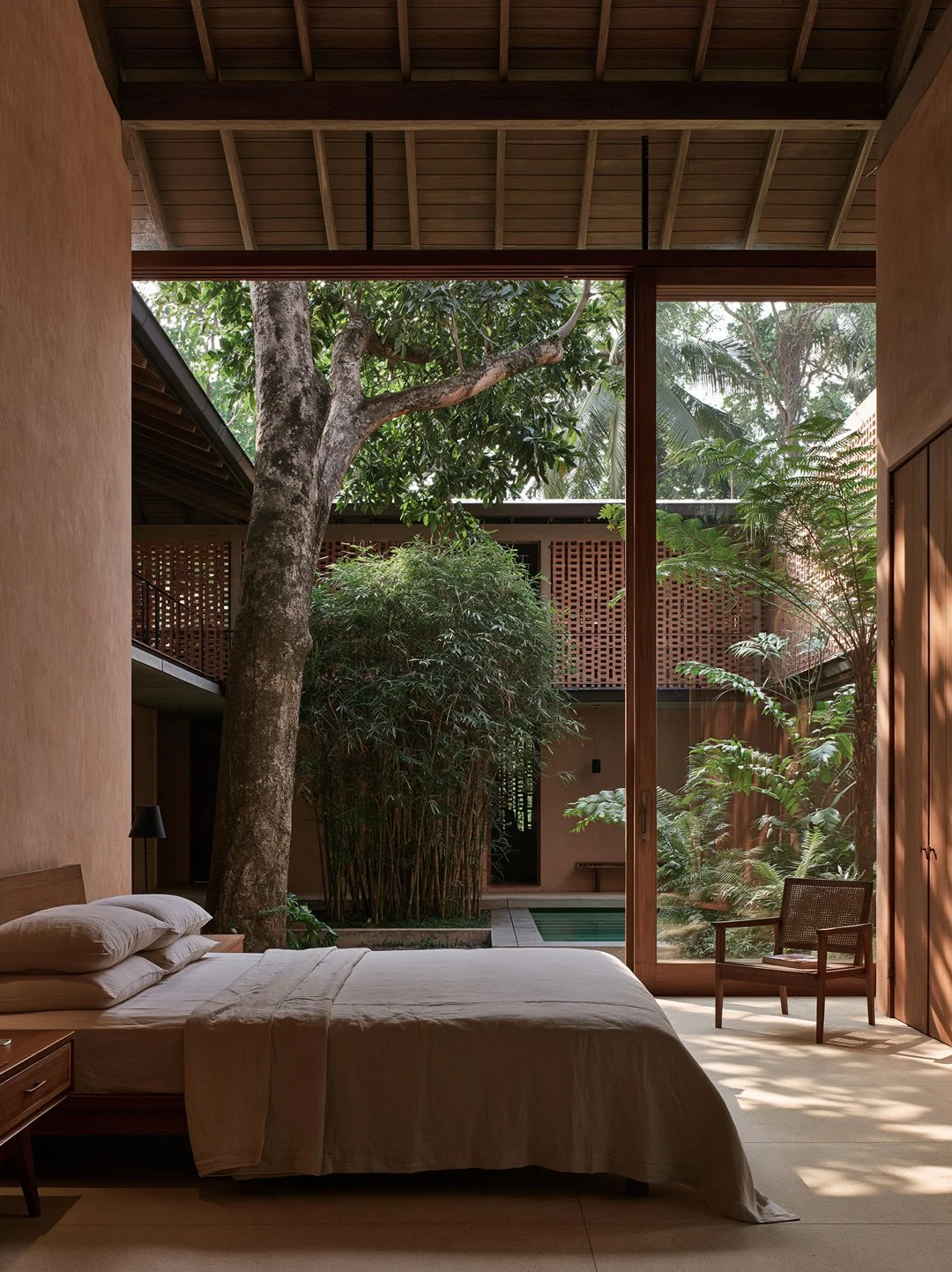 The_Art_of_Leaving_Space_kandy_residence_architecture_sri-lanka_mad_a-designstudio_08_s.jpg