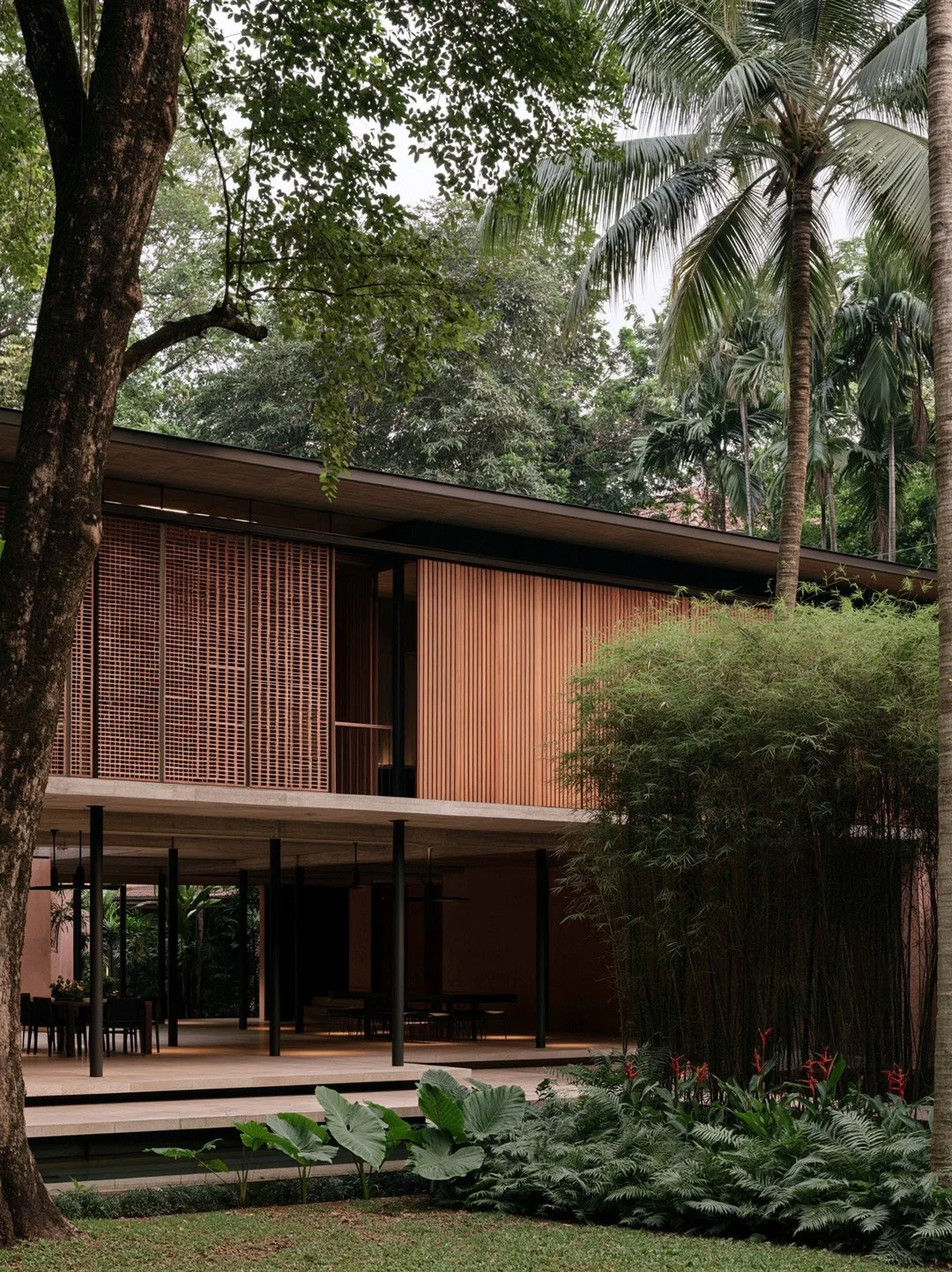 The_Art_of_Leaving_Space_kandy_residence_architecture_sri-lanka_mad_a-designstudio_02_s.jpg
