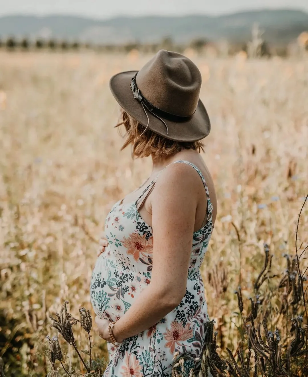 ALLES UNTER EINEN HUT BEKOMMEN ✨️

Montag. Die Woche startet. Etliche to-dos liegen vor mir. Neue Flyer, Veranstaltungen planen, Calls mit Neukunden und meinem Team, Spiel-Dates mit der Gro&szlig;en, U-Untersuchung mit dem Mini, Eier auspusten f&uuml