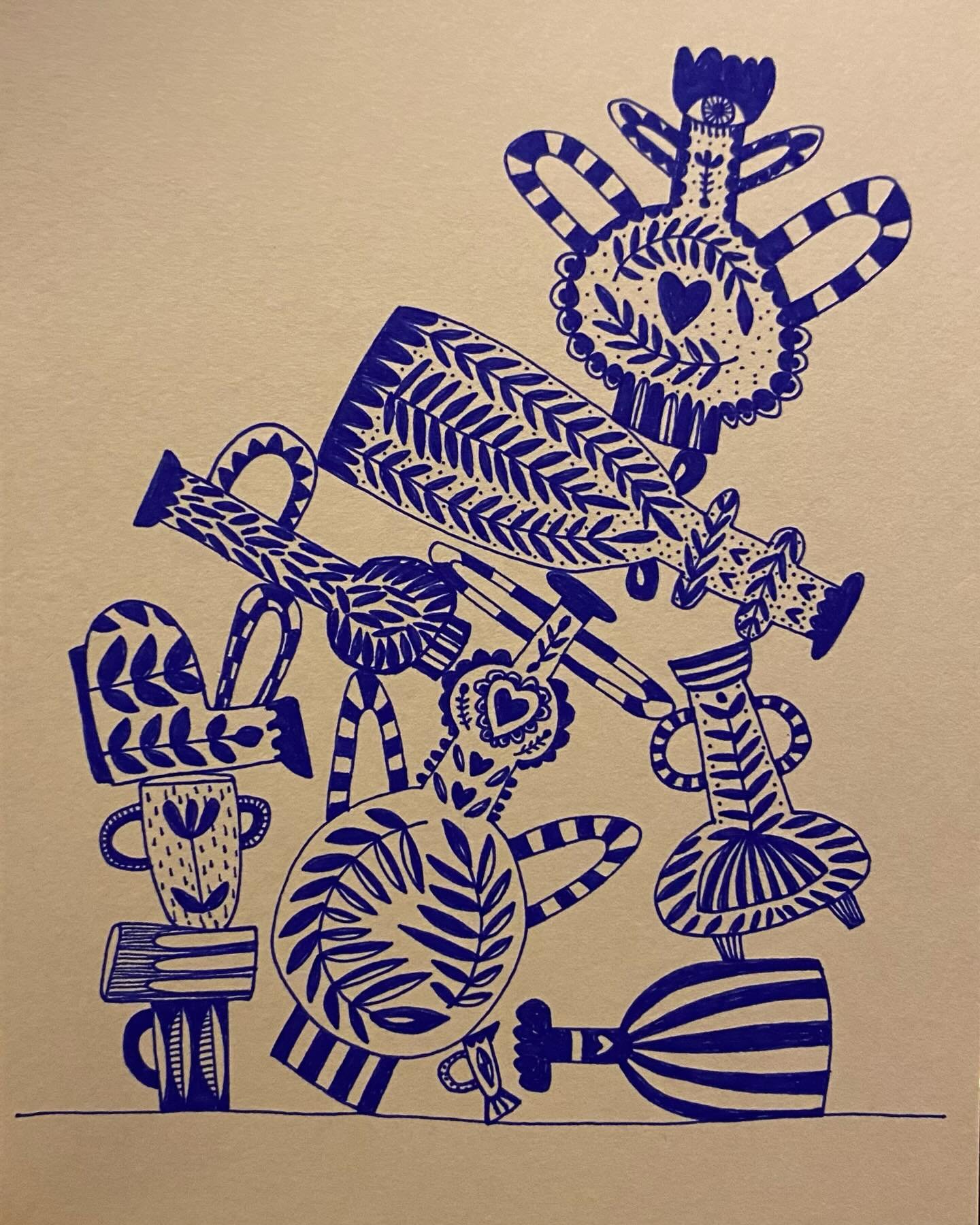 🔥 Alerte p&eacute;pites &agrave; d&eacute;nicher dans les bric &agrave; brac des ateliers ! 
De la c&eacute;ramique, du cuir, des bijoux, des binocles, des dessins, des serviettes de table&hellip; bref &ccedil;a n&rsquo;arrive qu&rsquo;une fois par 