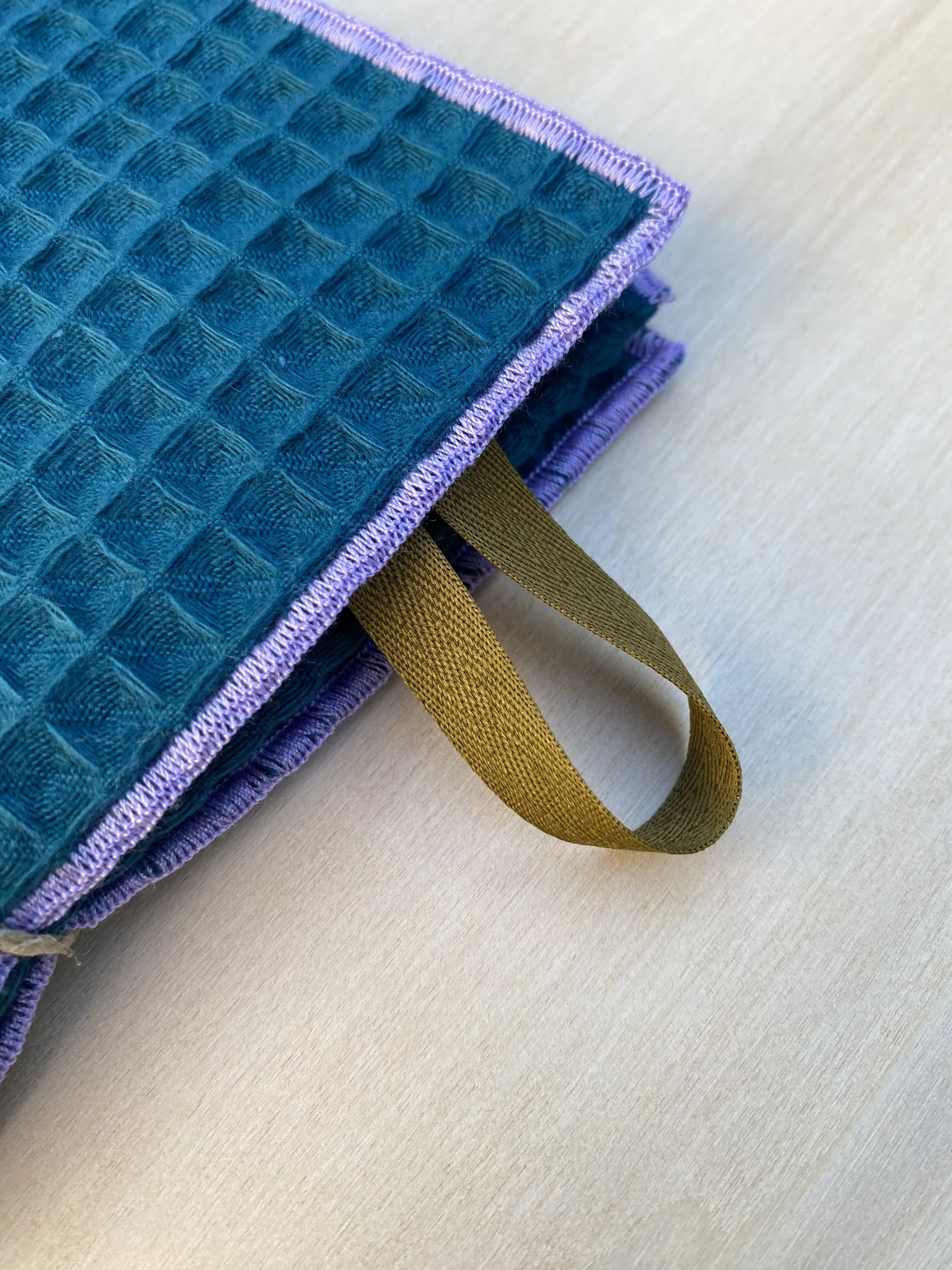 Essuie Main EMEURAUDE Mauve Zoom.jpeg