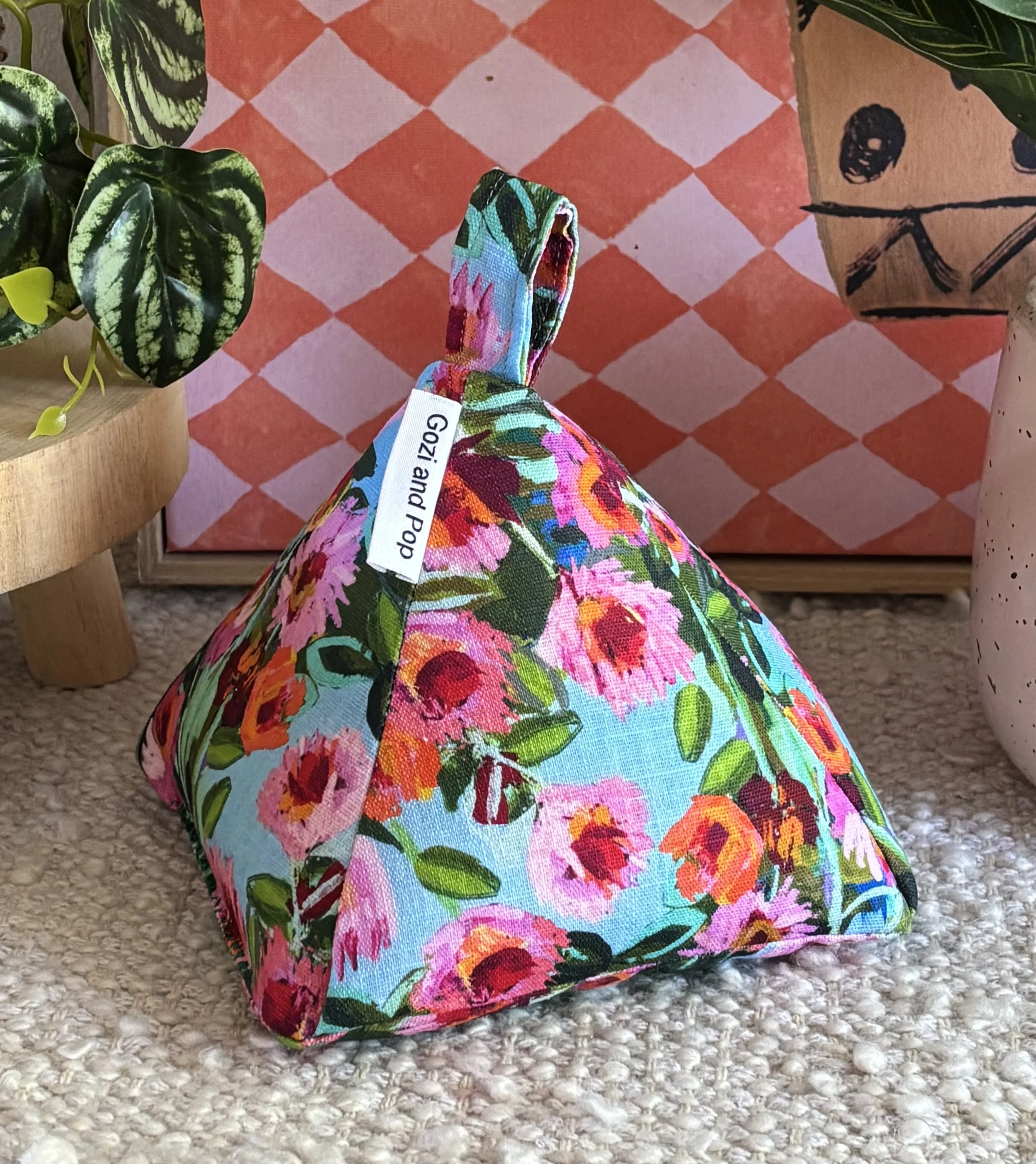 NEW Anna Blatman Everlasting Flowers Doorstop